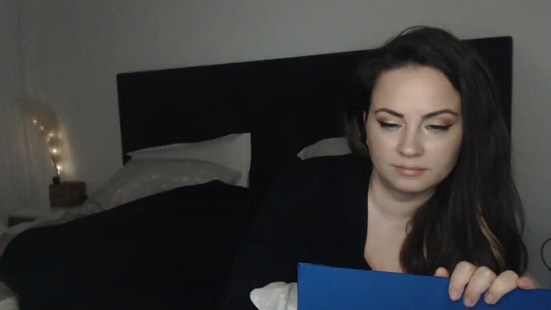 Gallery image thumbnail from ASweetJessie's myfreecams stream on, 03/27/2025, 20:31 image 8 of 20