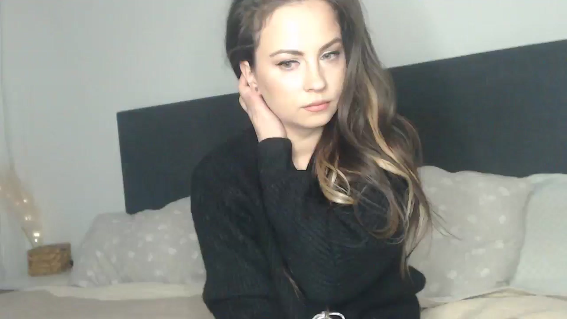 Gallery image thumbnail from ASweetJessie's myfreecams stream on, 04/09/2025, 15:35 image 1 of 20