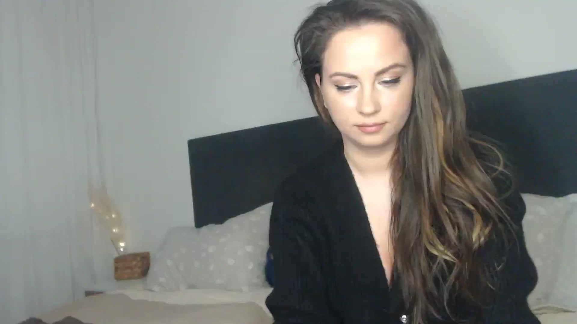 Gallery image thumbnail from ASweetJessie's myfreecams stream on, 04/09/2025, 15:35 image 5 of 20