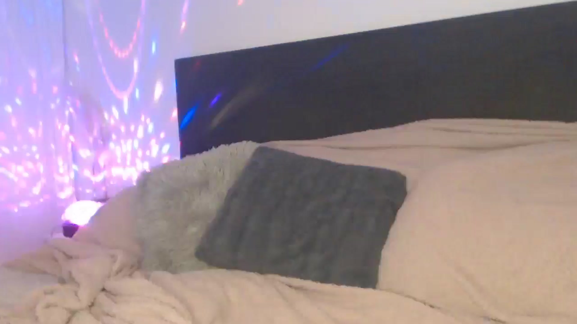 Gallery image thumbnail from ASweetJessie's myfreecams stream on, 04/27/2025, 16:06 image 6 of 20