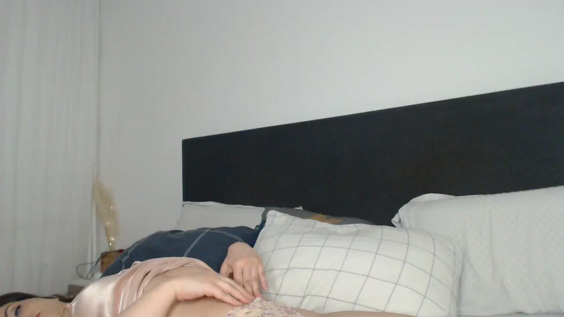 Gallery image thumbnail from ASweetJessie's myfreecams stream on, 05/05/2025, 17:10 image 14 of 20