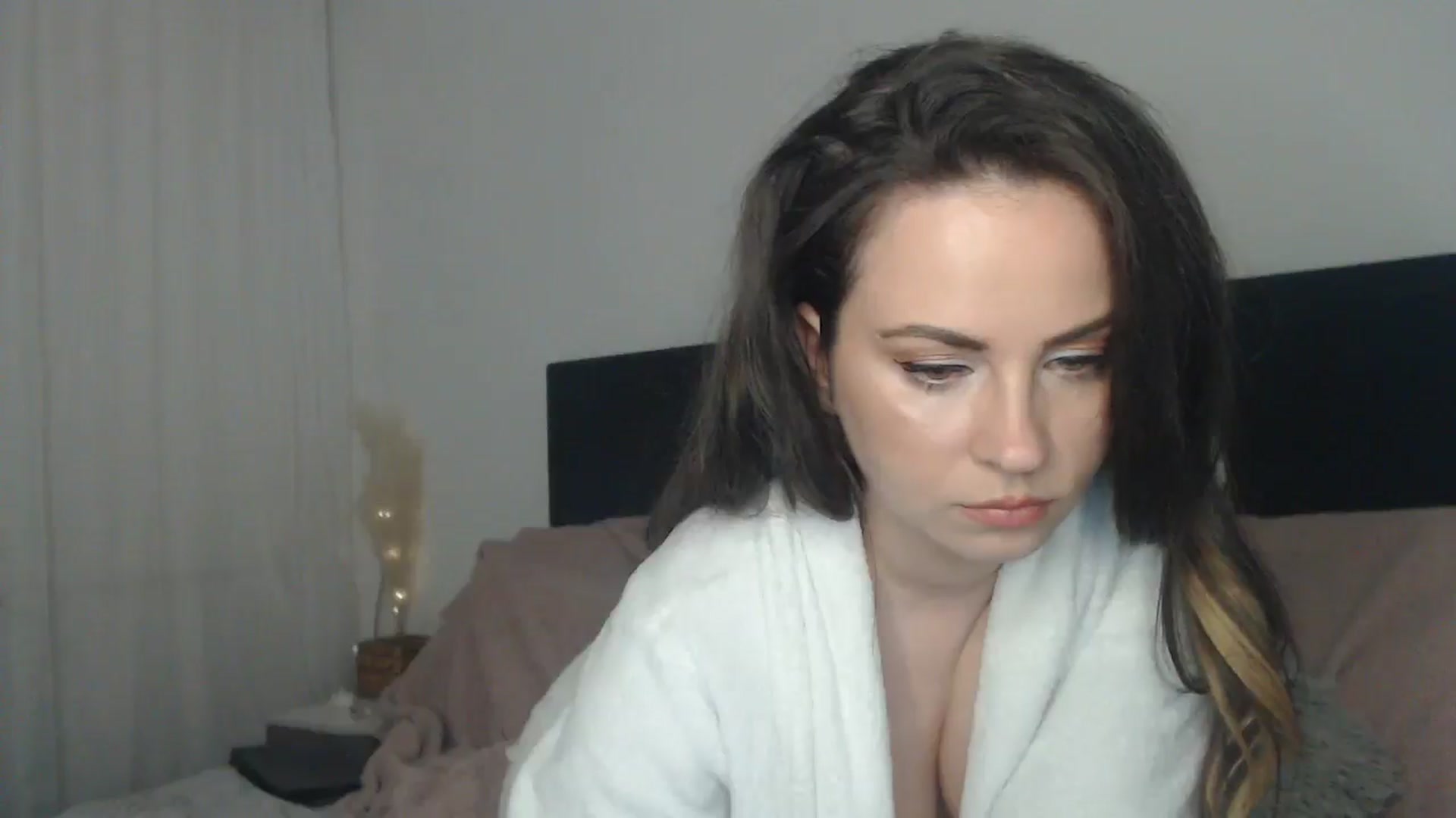 Gallery image thumbnail from ASweetJessie's myfreecams stream on, 05/18/2025, 18:15 image 19 of 20