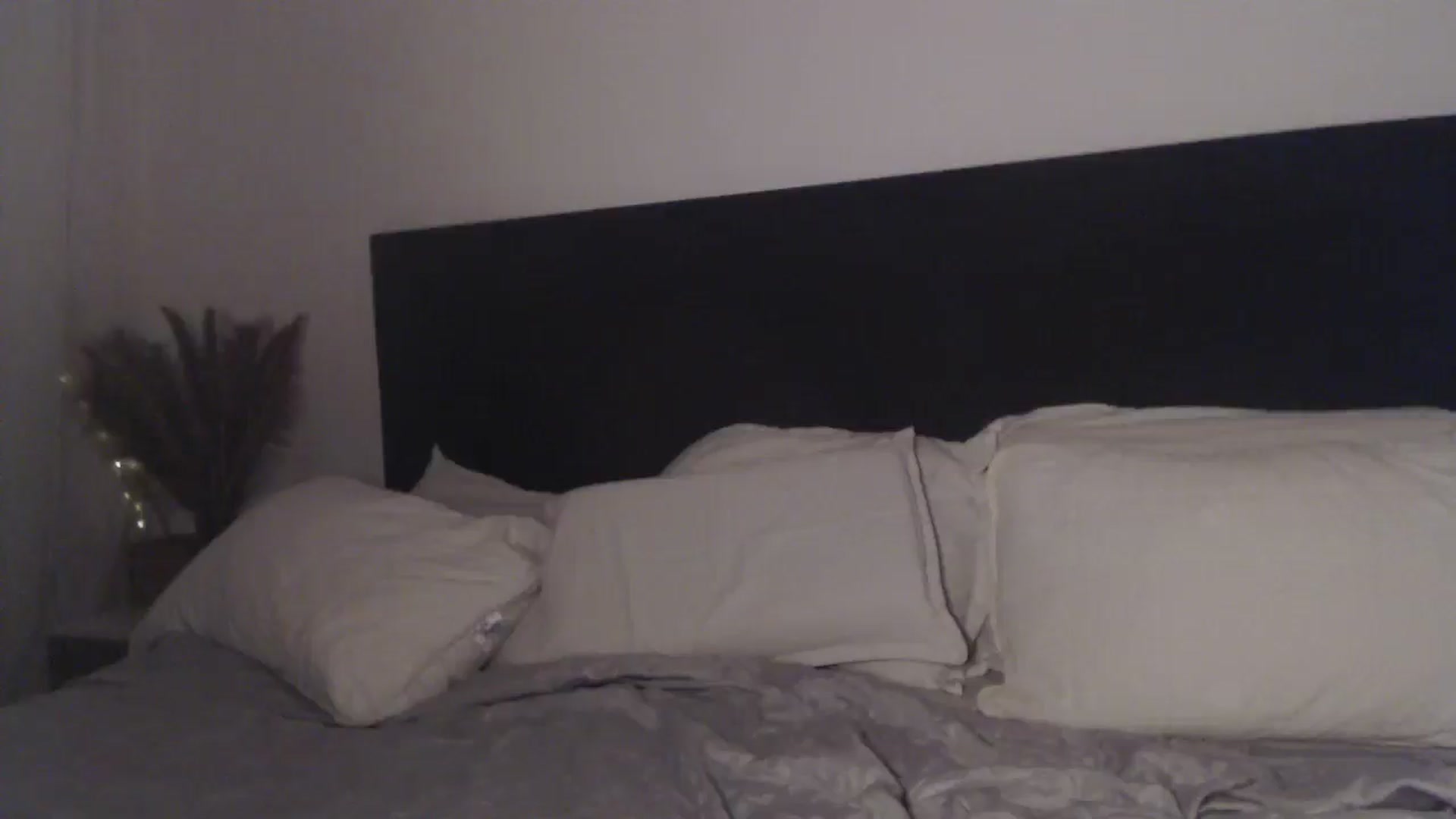 Gallery image thumbnail from ASweetJessie's myfreecams stream on, 07/12/2025, 17:22 image 16 of 20