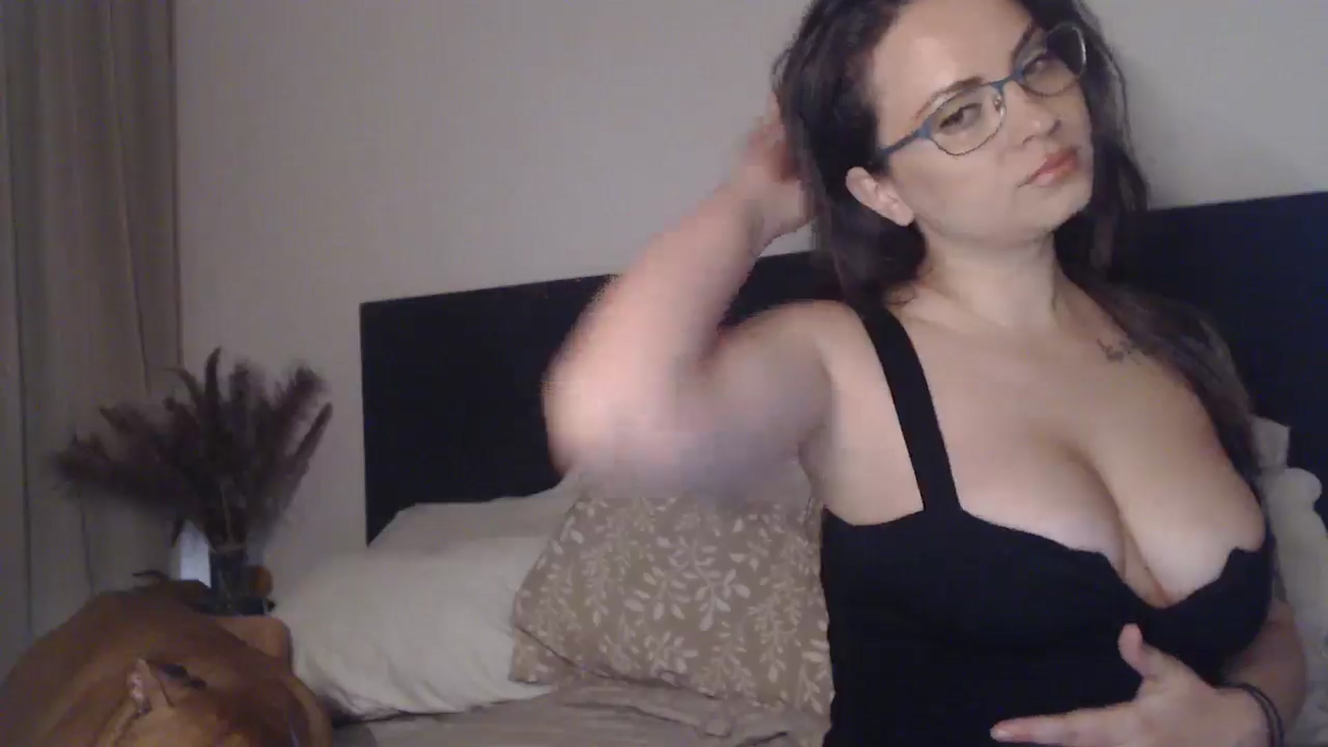 Gallery image thumbnail from ASweetJessie's myfreecams stream on, 09/25/2025, 16:25 image 2 of 20