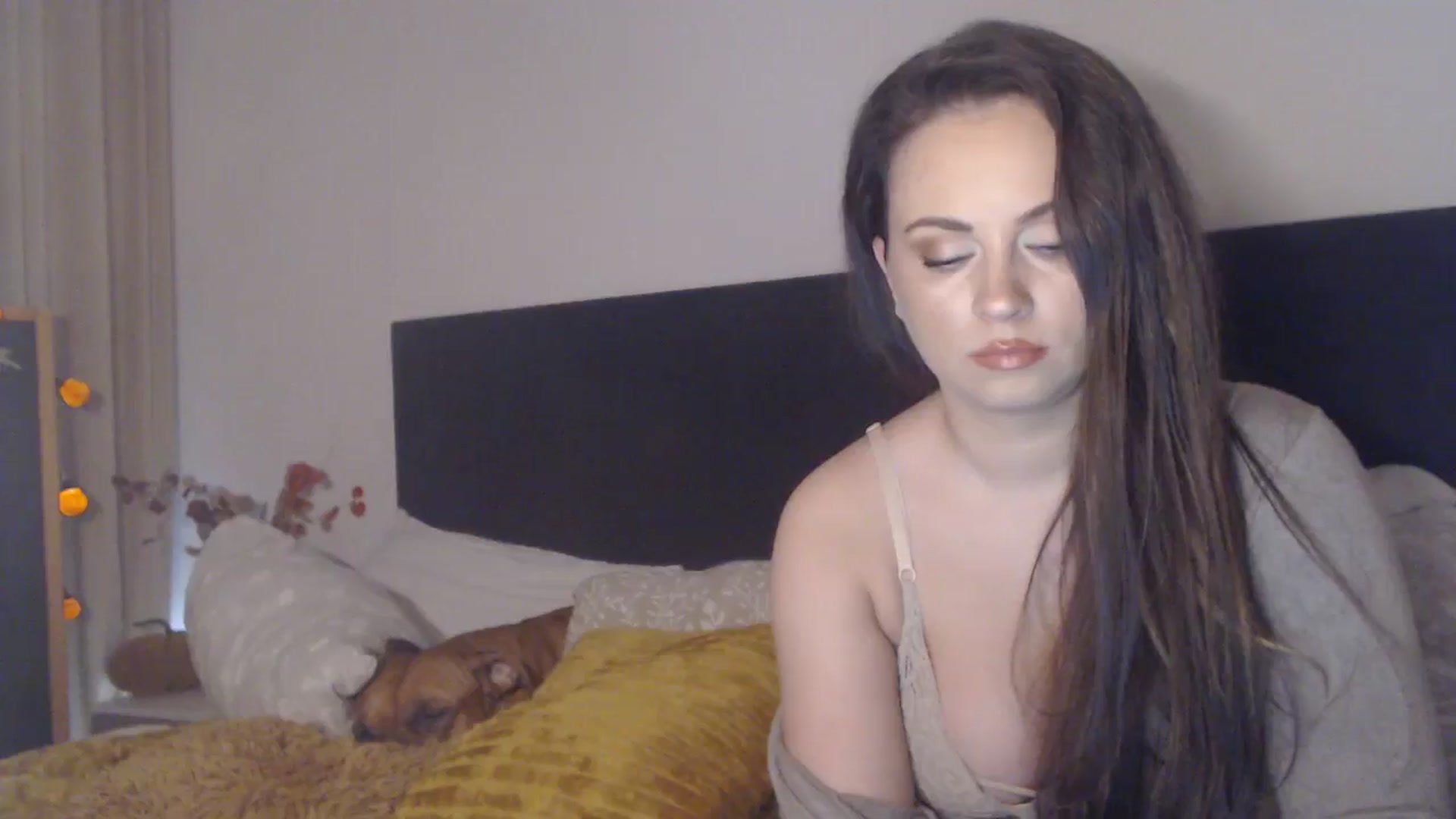 Gallery image thumbnail from ASweetJessie's myfreecams stream on, 10/04/2025, 18:46 image 6 of 20