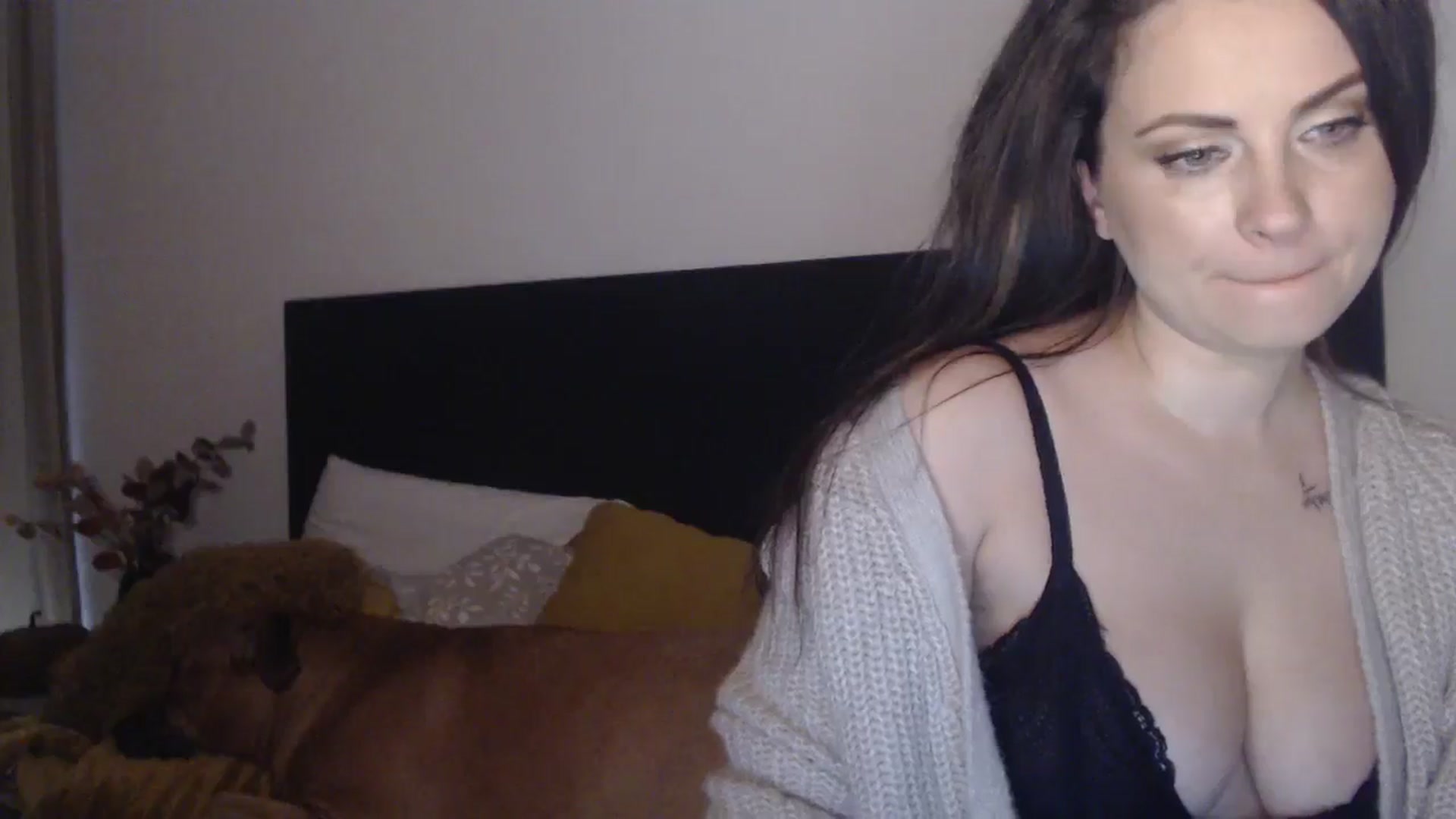 Gallery image thumbnail from ASweetJessie's myfreecams stream on, 10/08/2025, 16:25 image 2 of 20