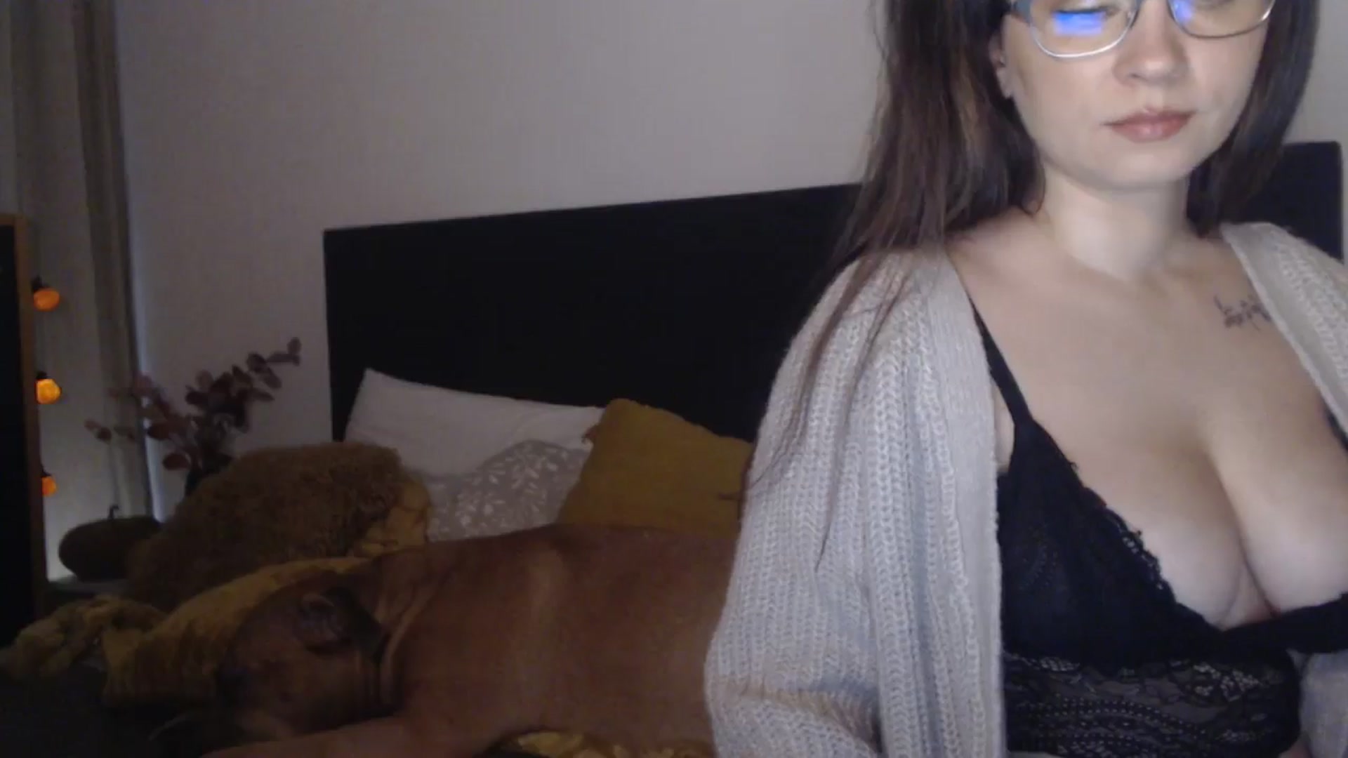 Gallery image thumbnail from ASweetJessie's myfreecams stream on, 10/08/2025, 16:54 image 6 of 20