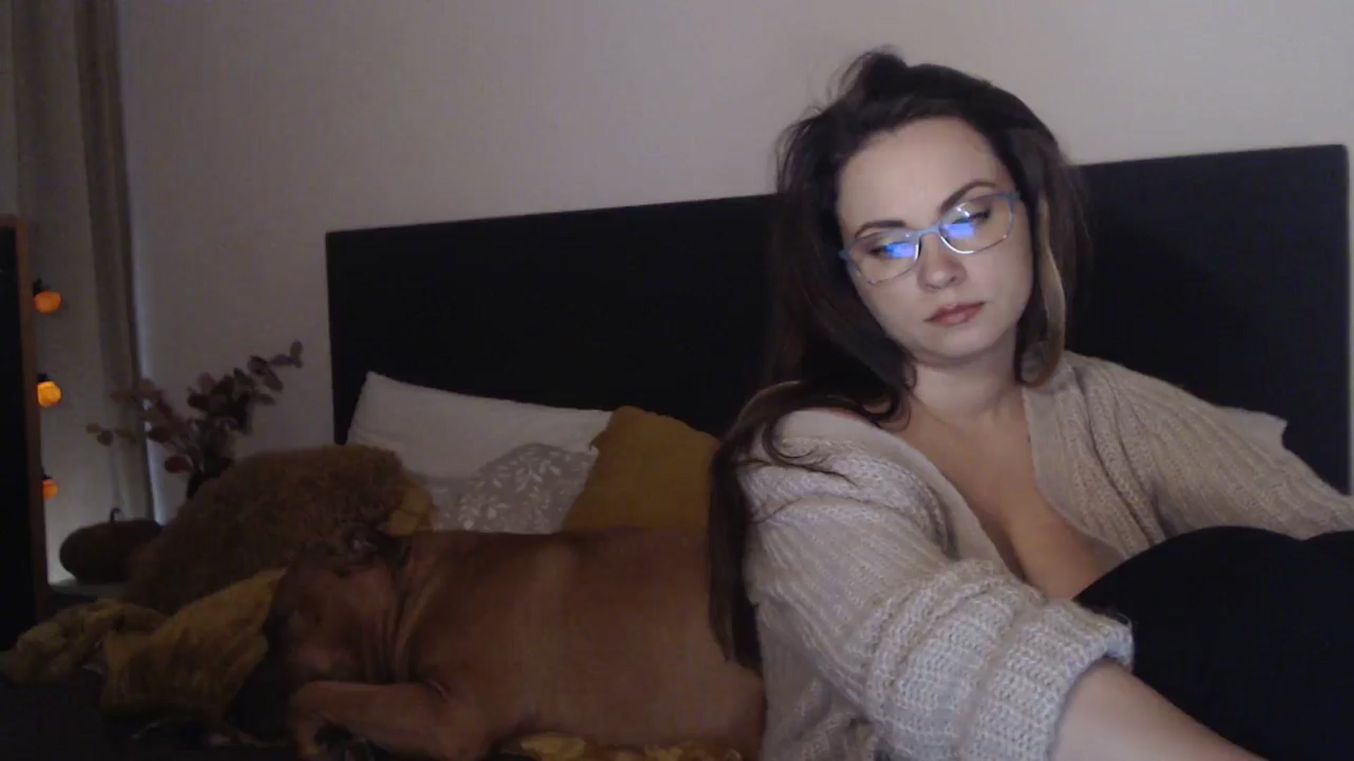 Gallery image thumbnail from ASweetJessie's myfreecams stream on, 10/08/2025, 16:54 image 13 of 20