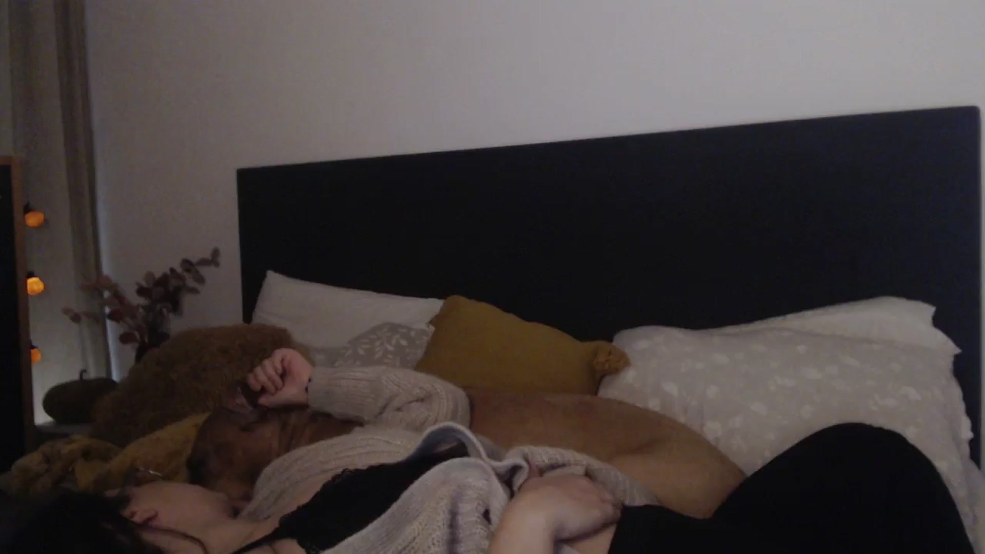 Gallery image thumbnail from ASweetJessie's myfreecams stream on, 10/08/2025, 16:54 image 15 of 20
