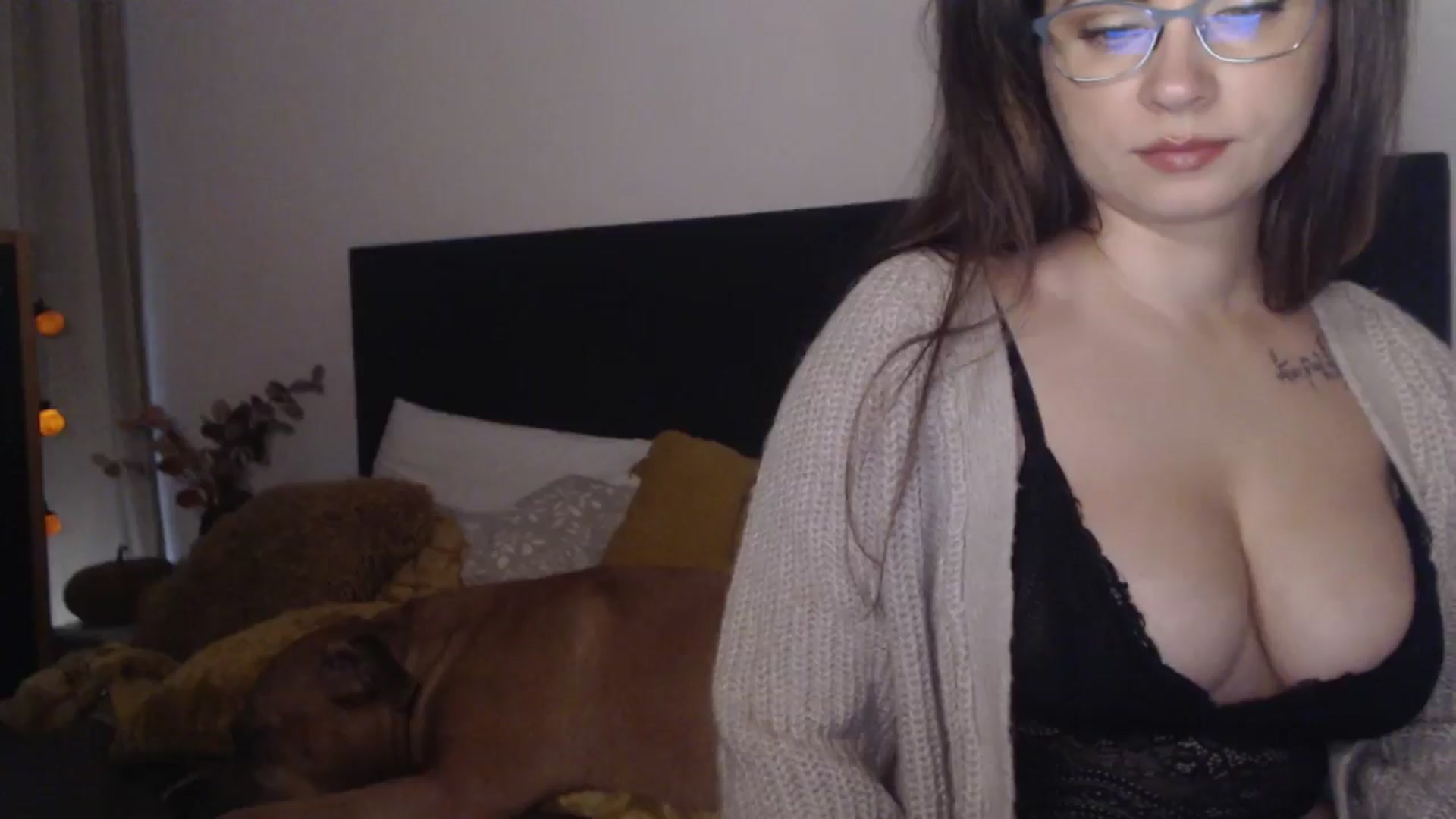 Gallery image thumbnail from ASweetJessie's myfreecams stream on, 10/08/2025, 16:54 image 7 of 20