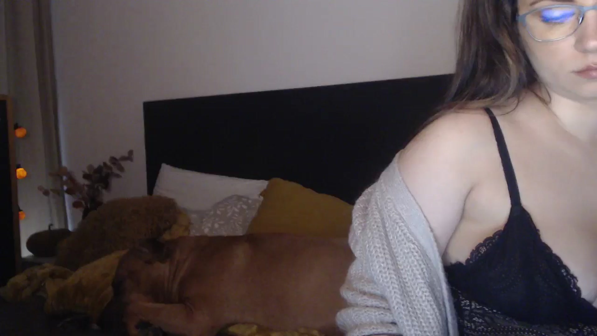 Gallery image thumbnail from ASweetJessie's myfreecams stream on, 10/08/2025, 16:54 image 18 of 20