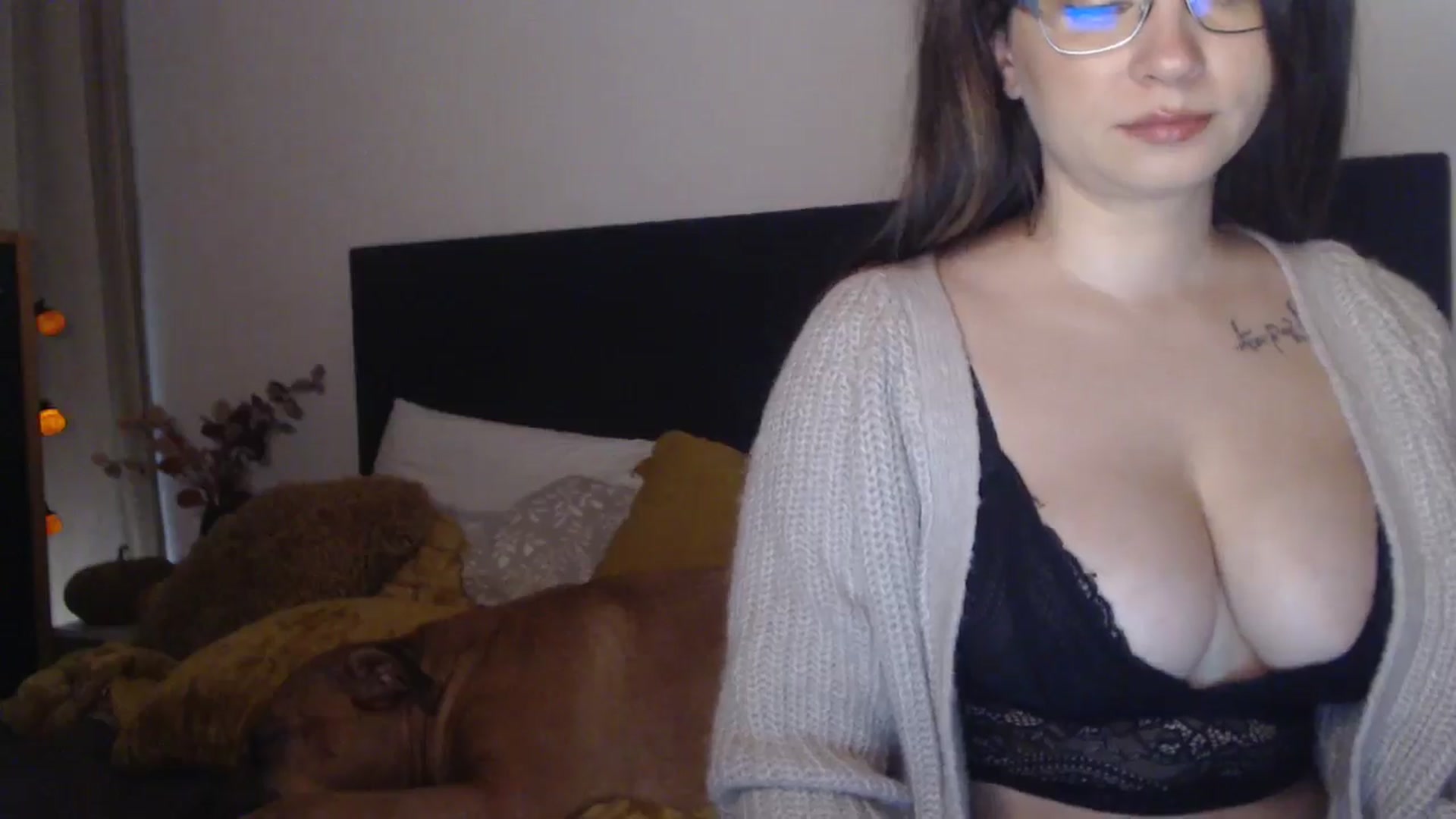 Gallery image thumbnail from ASweetJessie's myfreecams stream on, 10/08/2025, 16:54 image 3 of 20