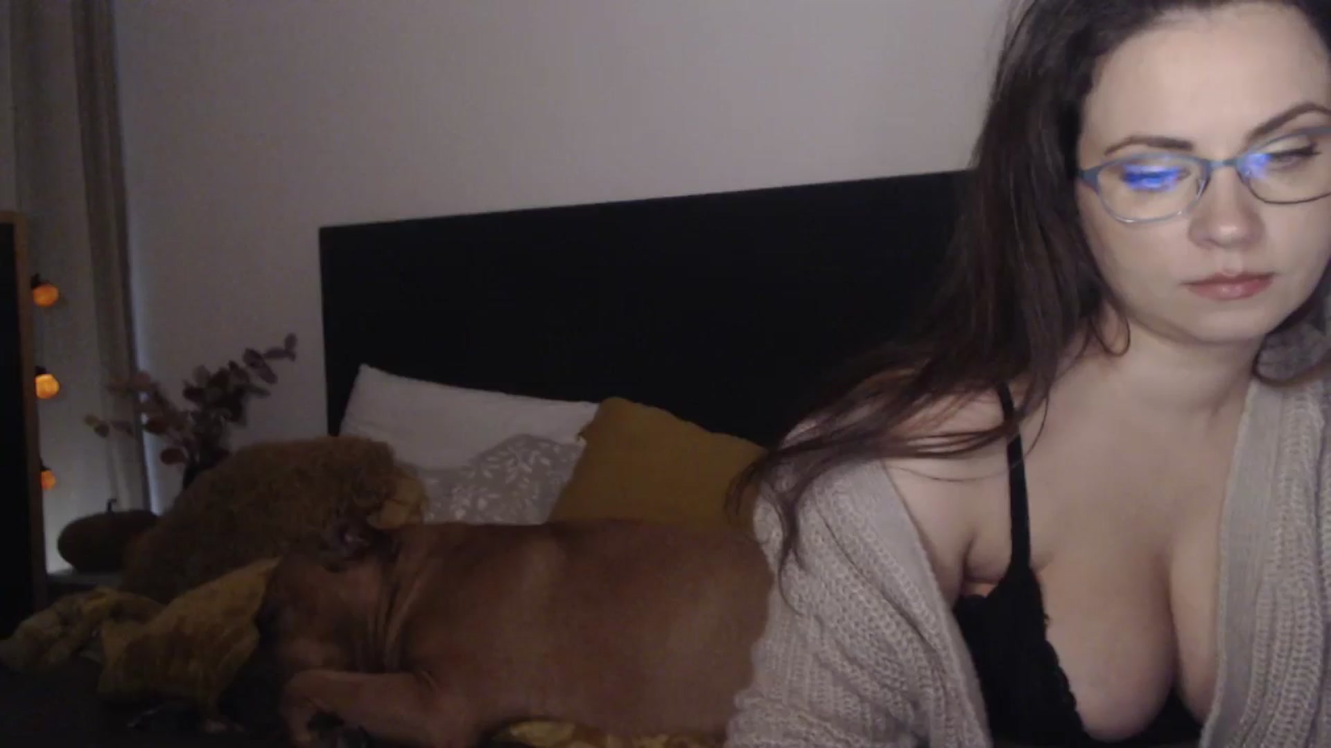 Gallery image thumbnail from ASweetJessie's myfreecams stream on, 10/08/2025, 16:54 image 14 of 20