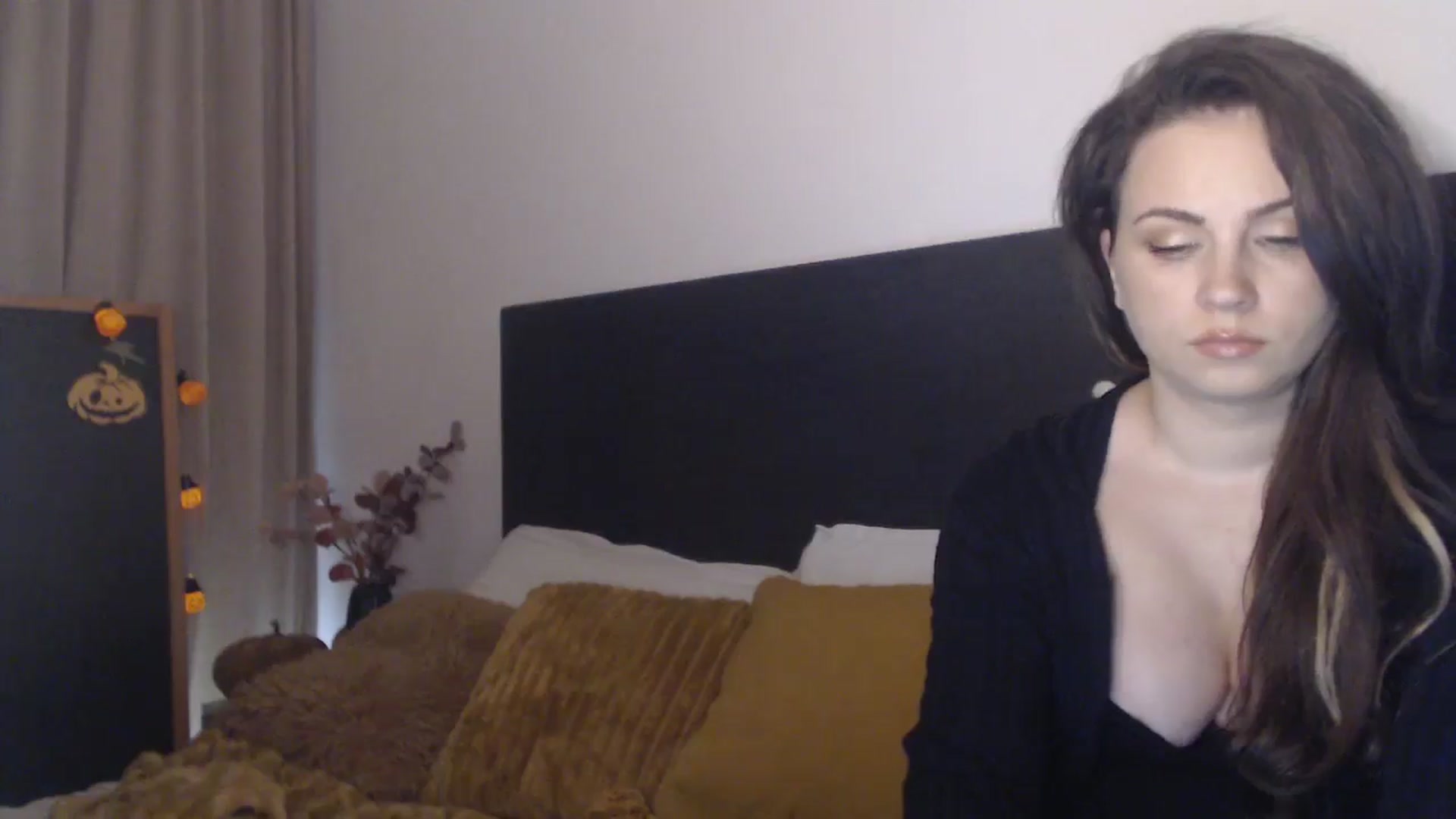 Gallery image thumbnail from ASweetJessie's myfreecams stream on, 10/09/2025, 15:33 image 2 of 20