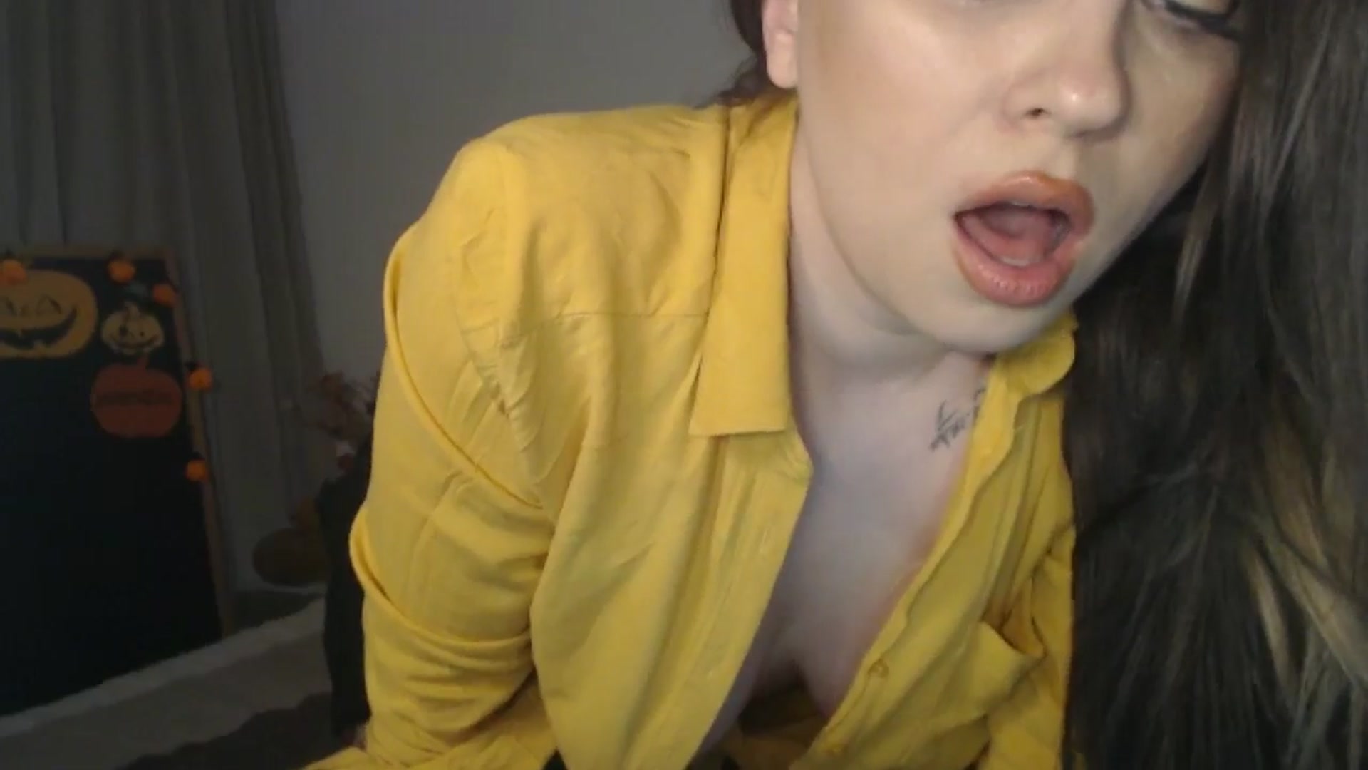 Gallery image thumbnail from ASweetJessie's myfreecams stream on, 10/12/2025, 16:48 image 17 of 20