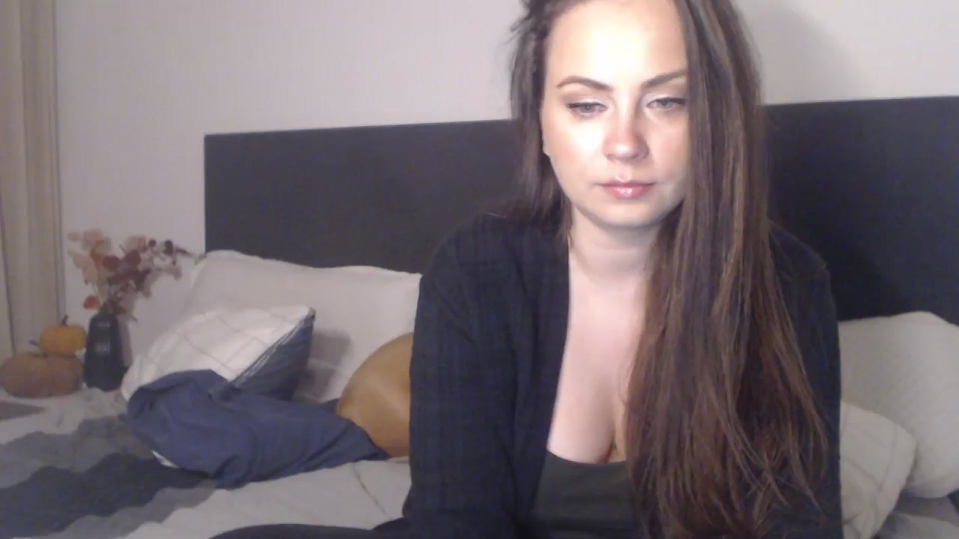 Gallery image thumbnail from ASweetJessie's myfreecams stream on, 10/15/2025, 18:51 image 8 of 20