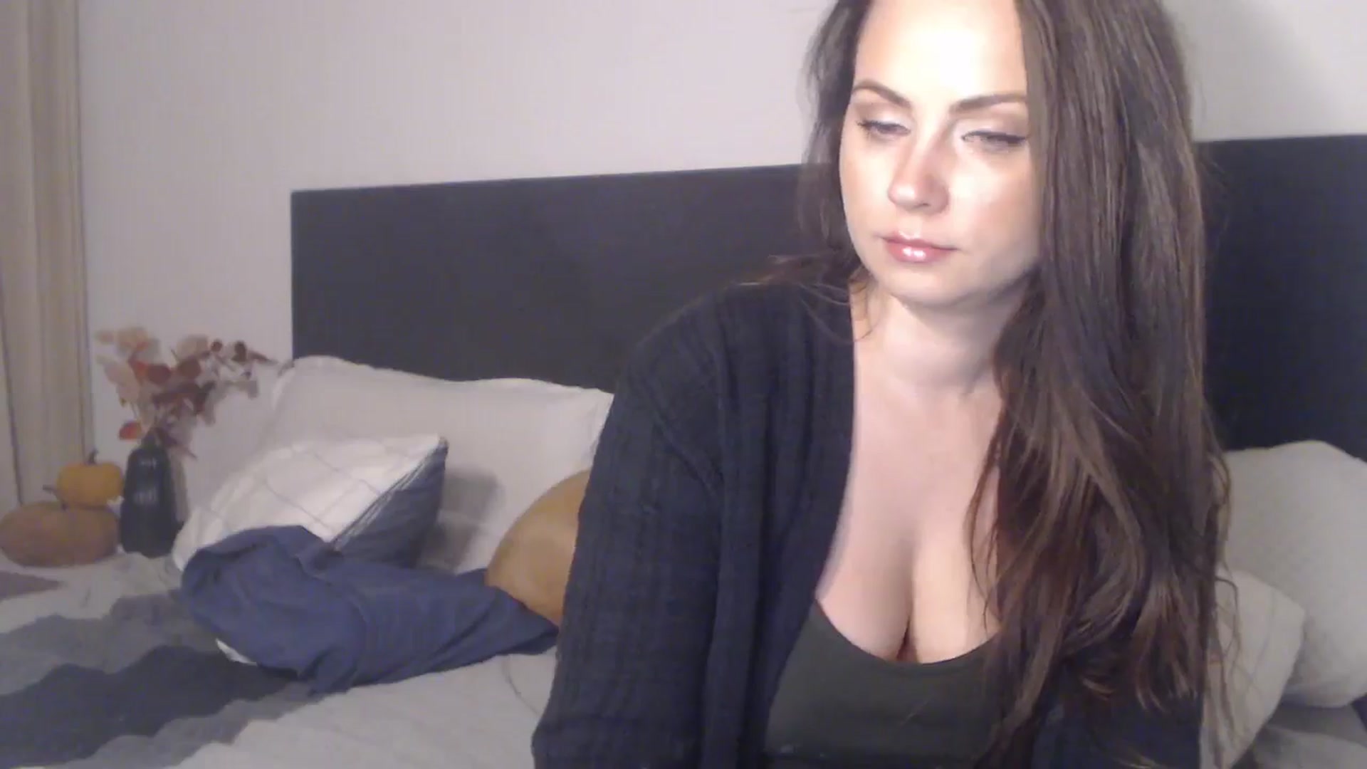 Gallery image thumbnail from ASweetJessie's myfreecams stream on, 10/15/2025, 18:51 image 2 of 20
