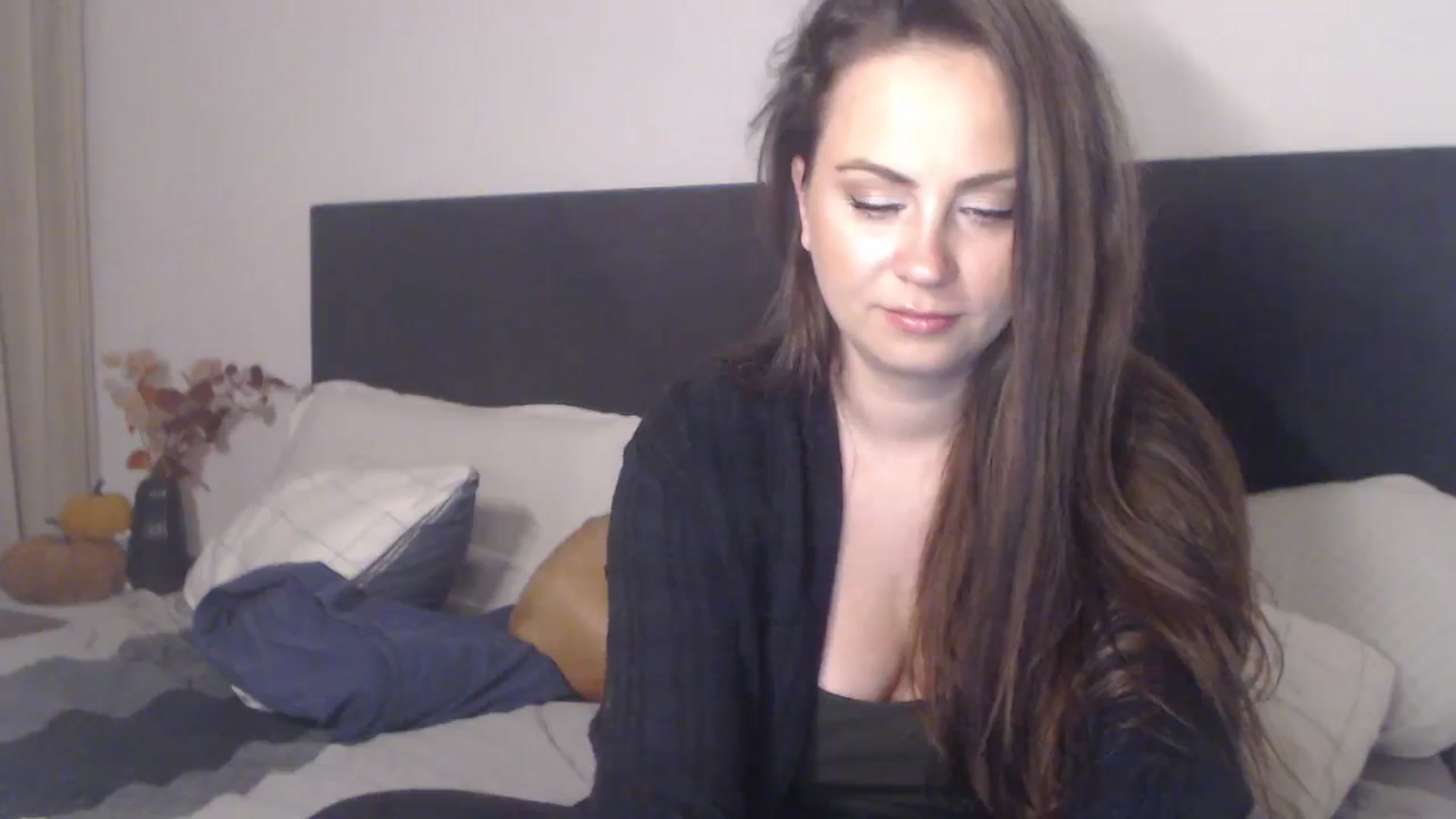 Gallery image thumbnail from ASweetJessie's myfreecams stream on, 10/15/2025, 18:51 image 15 of 20