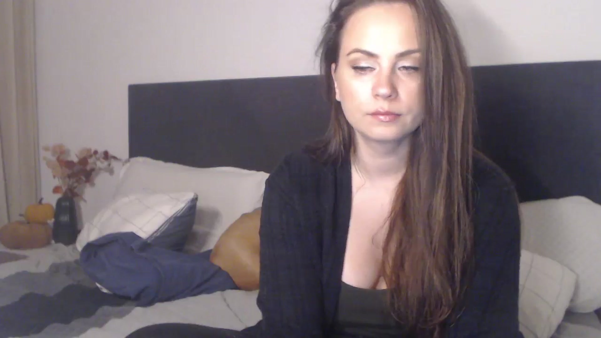Gallery image thumbnail from ASweetJessie's myfreecams stream on, 10/15/2025, 18:51 image 18 of 20