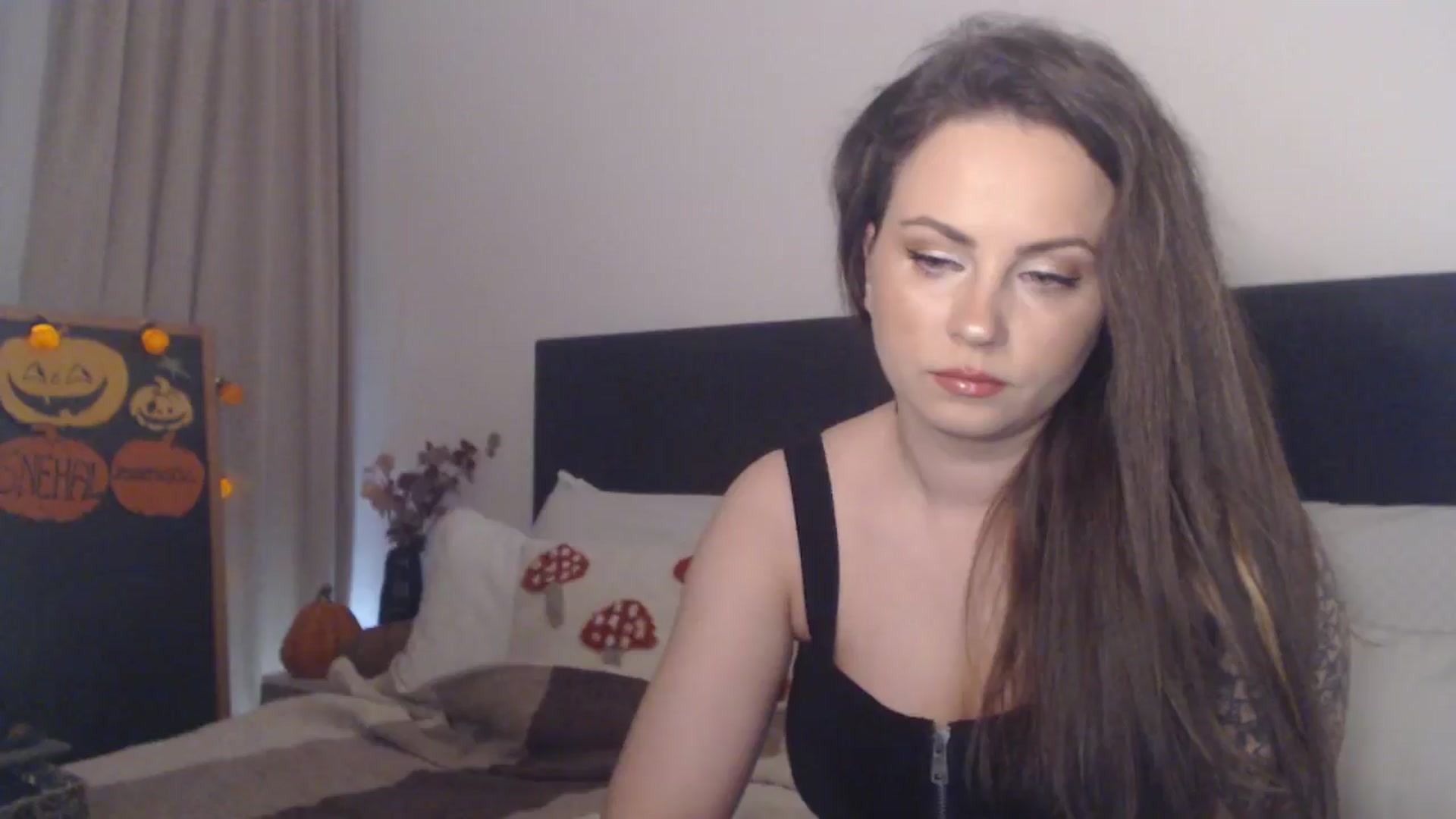 Gallery image thumbnail from ASweetJessie's myfreecams stream on, 10/24/2025, 17:31 image 16 of 20