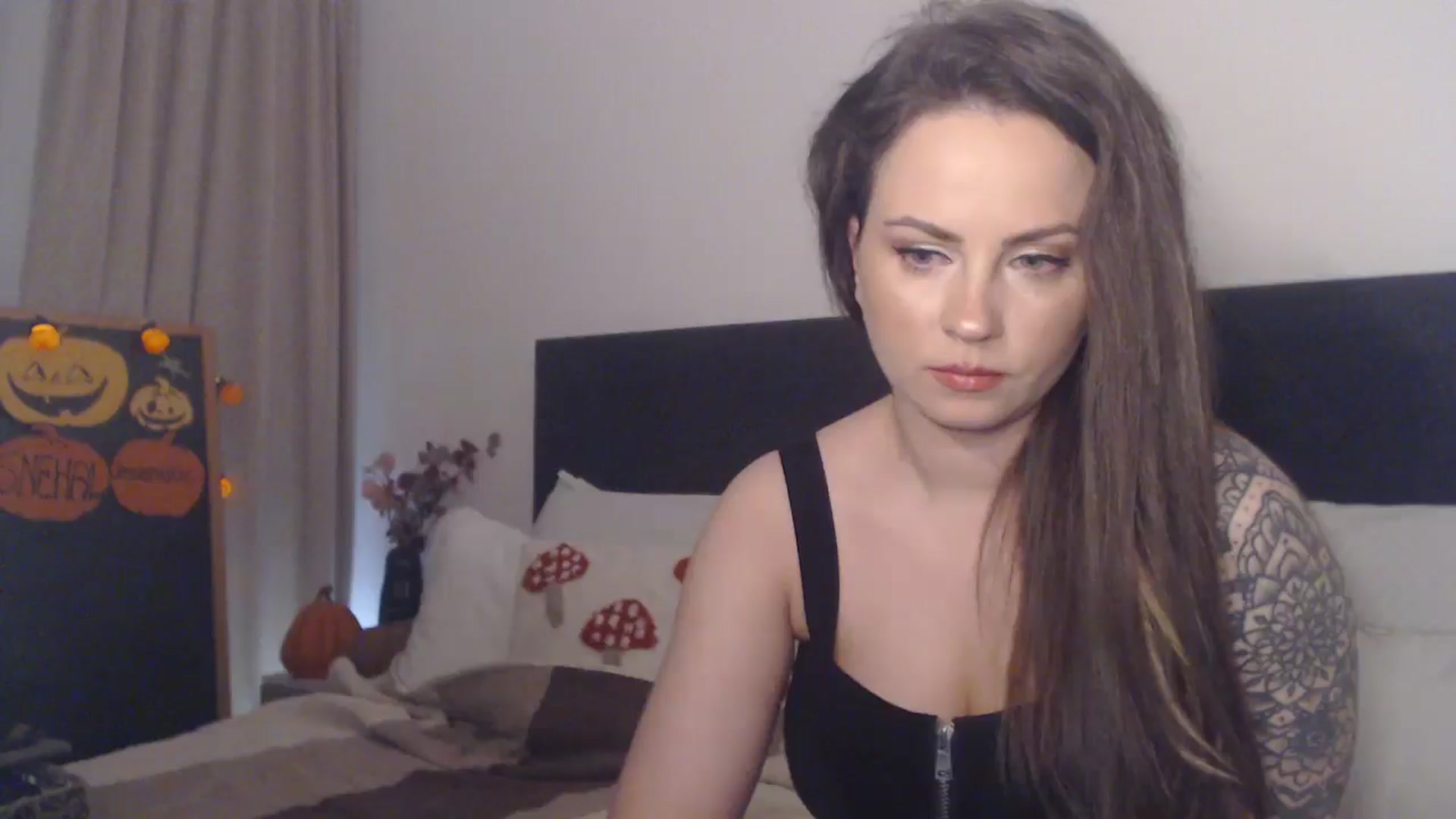 Gallery image thumbnail from ASweetJessie's myfreecams stream on, 10/24/2025, 17:31 image 15 of 20