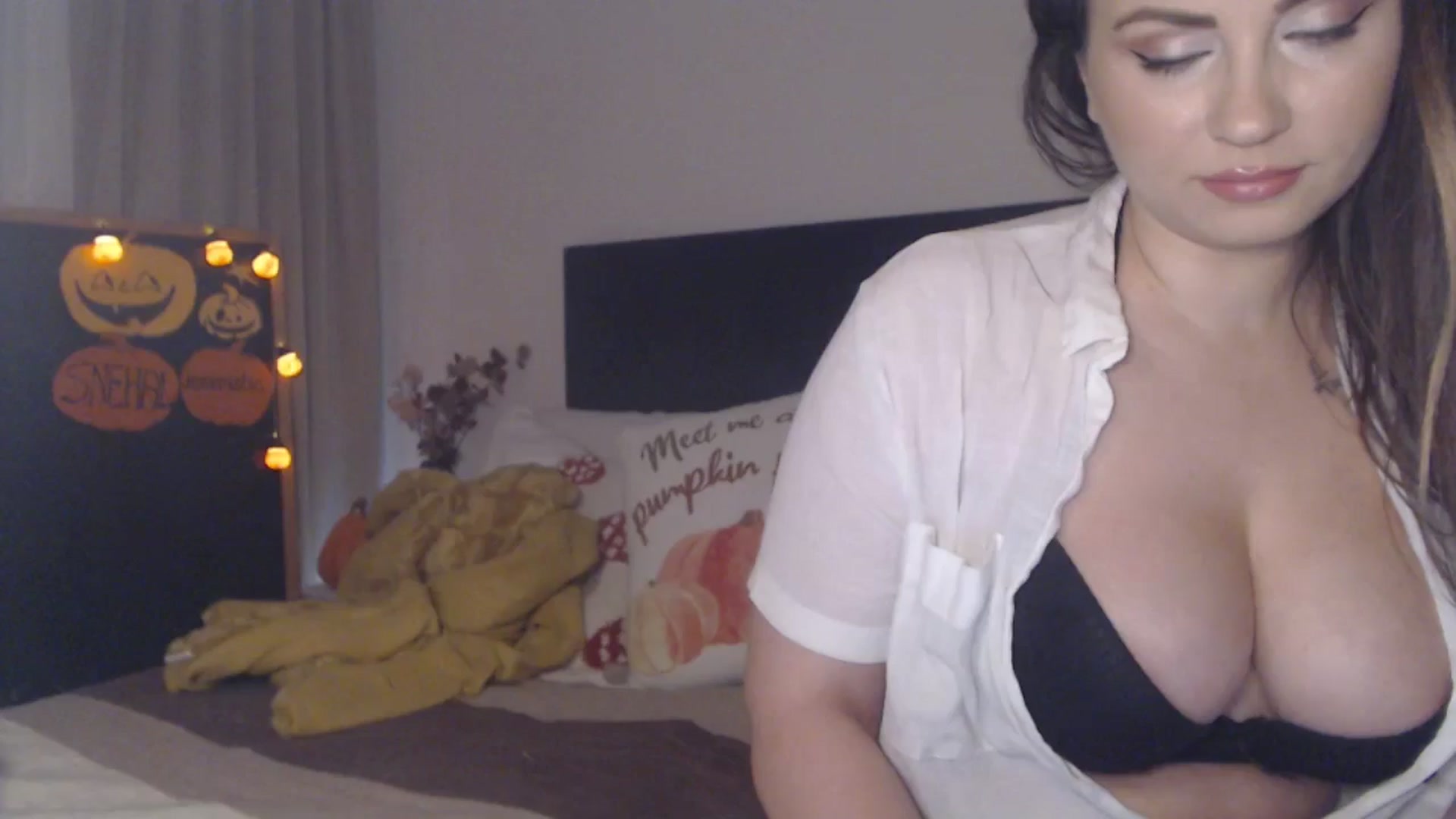 Gallery image thumbnail from ASweetJessie's myfreecams stream on, 10/26/2025, 15:30 image 14 of 20