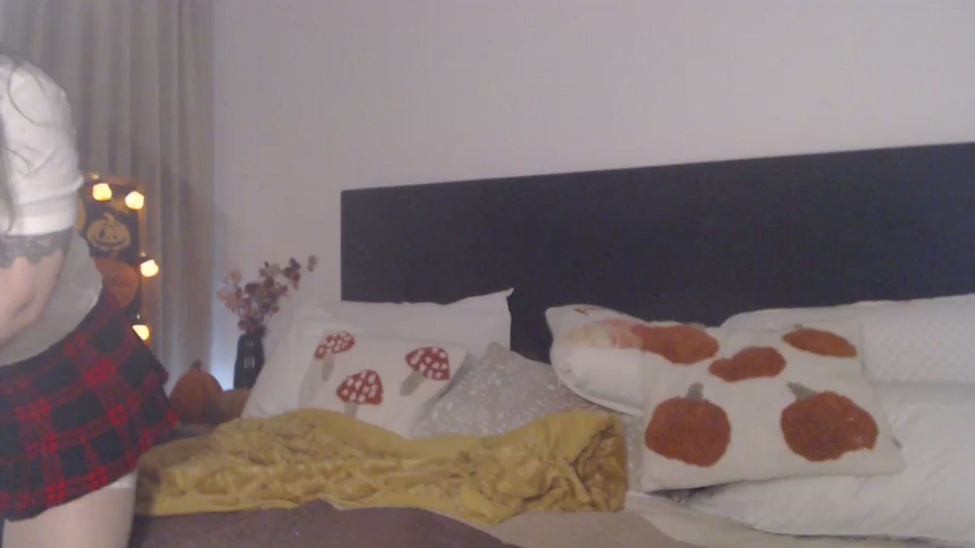 Gallery image thumbnail from ASweetJessie's myfreecams stream on, 10/26/2025, 16:44 image 7 of 20