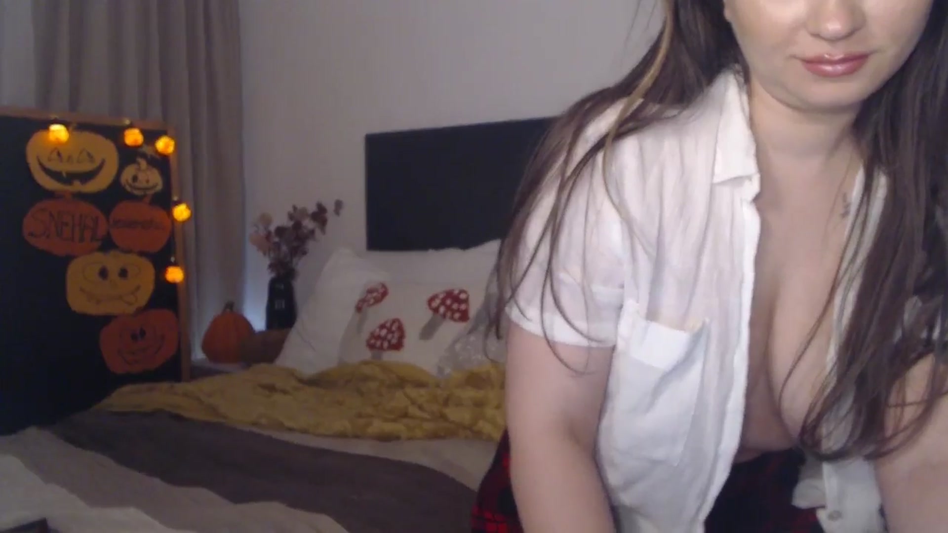 Gallery image thumbnail from ASweetJessie's myfreecams stream on, 10/26/2025, 19:21 image 15 of 20