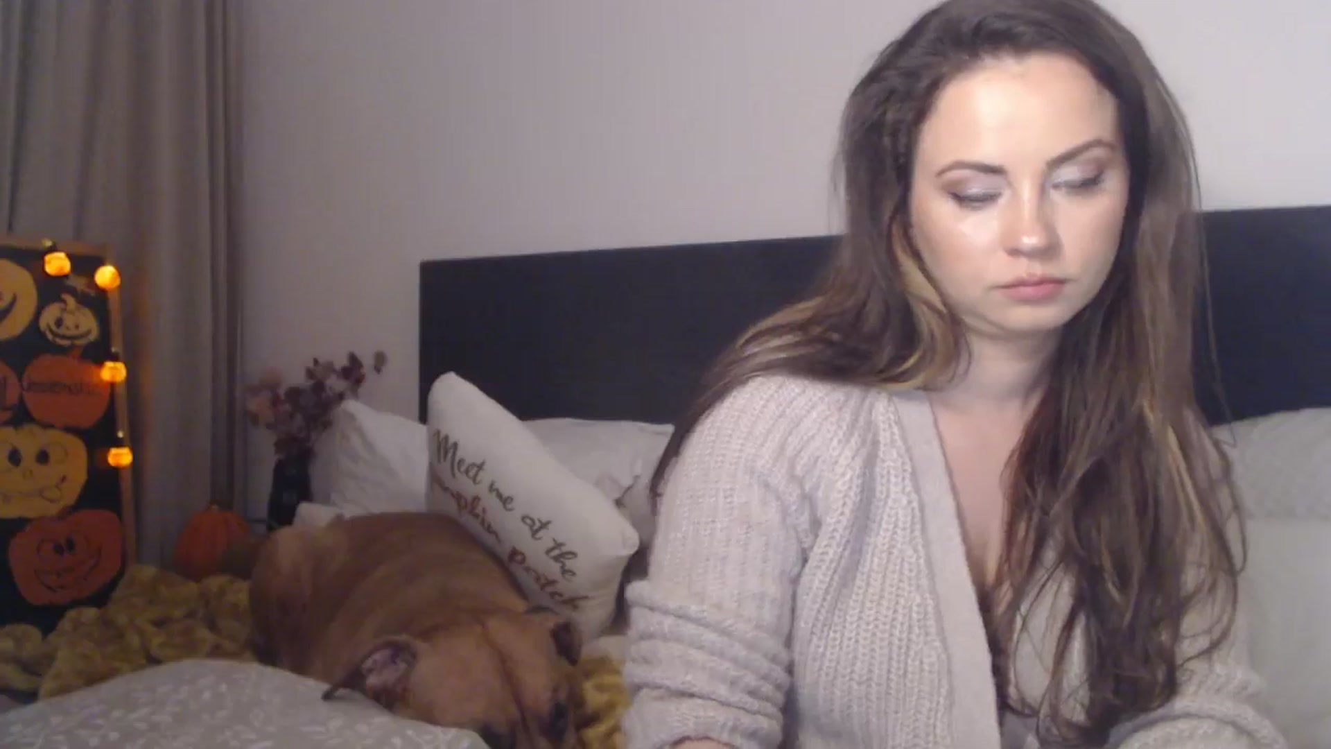Gallery image thumbnail from ASweetJessie's myfreecams stream on, 10/29/2025, 17:35 image 10 of 20