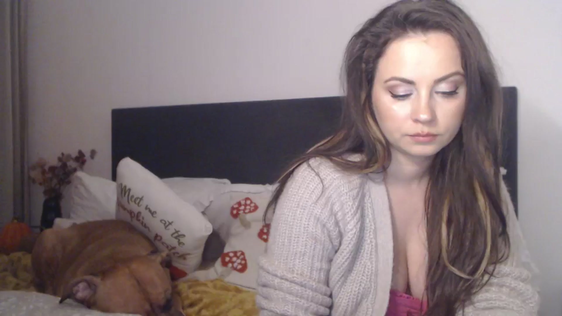 Gallery image thumbnail from ASweetJessie's myfreecams stream on, 10/29/2025, 17:35 image 7 of 20