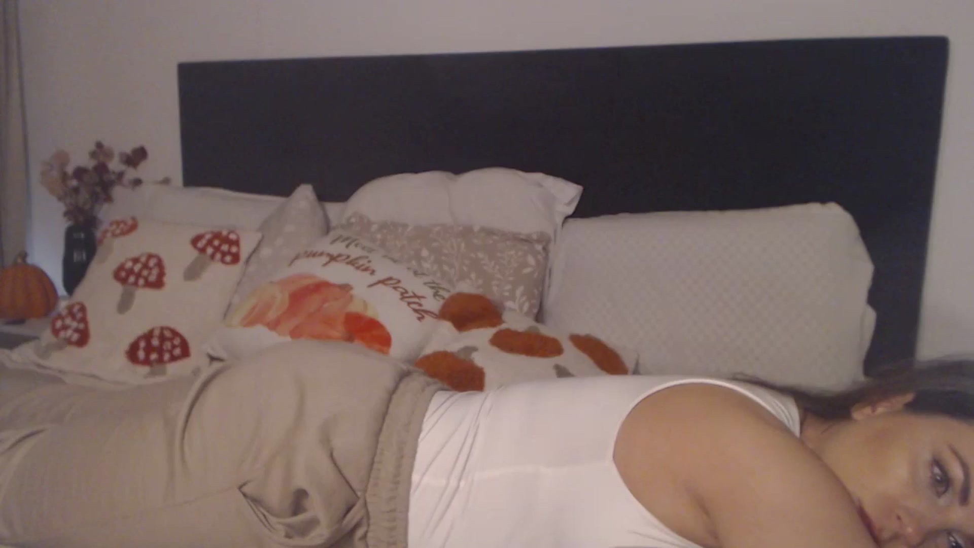 Gallery image thumbnail from ASweetJessie's myfreecams stream on, 11/08/2025, 17:47 image 19 of 20
