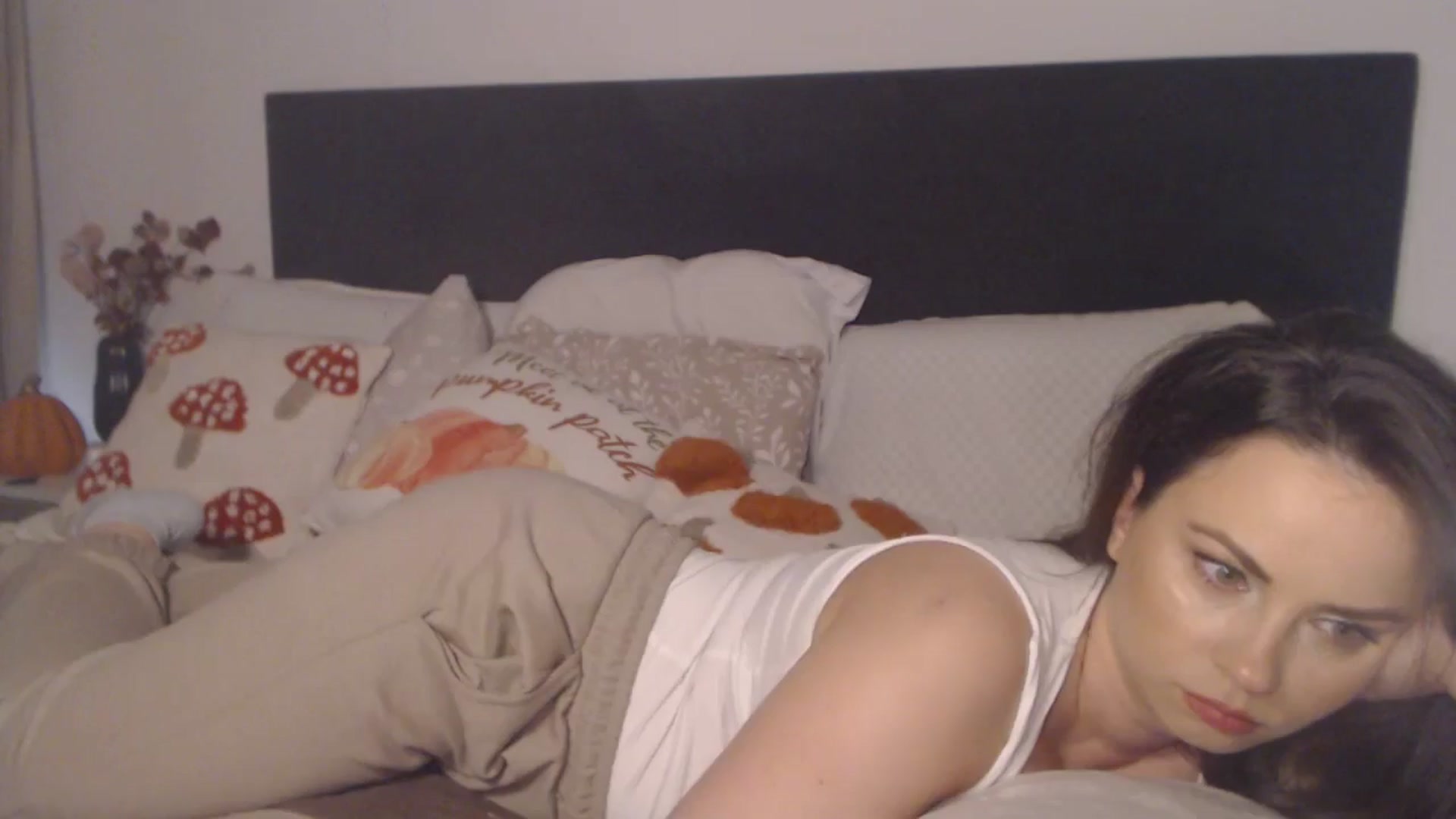 Gallery image thumbnail from ASweetJessie's myfreecams stream on, 11/08/2025, 17:47 image 20 of 20