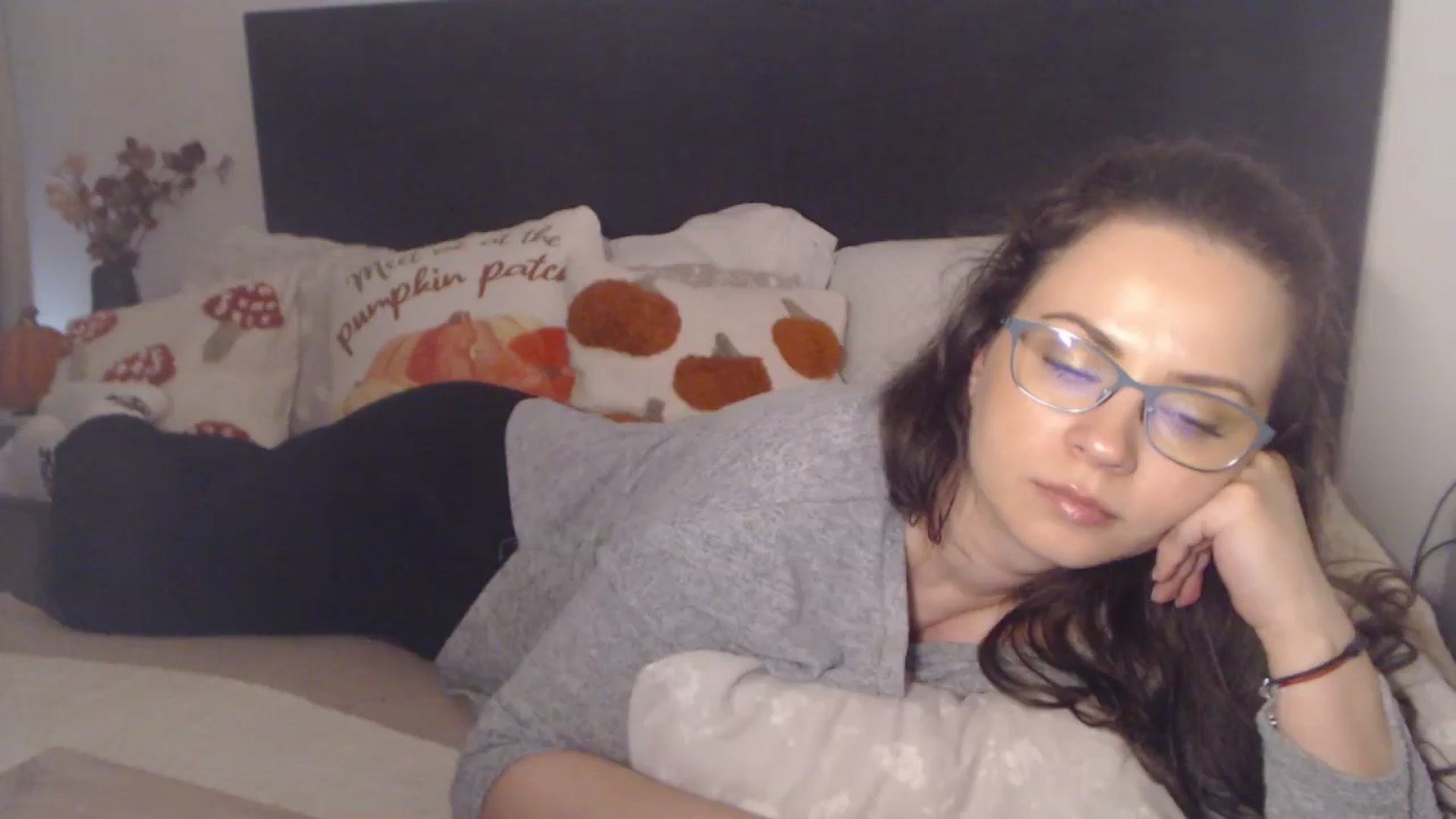 Gallery image thumbnail from ASweetJessie's myfreecams stream on, 11/10/2025, 17:59 image 9 of 20