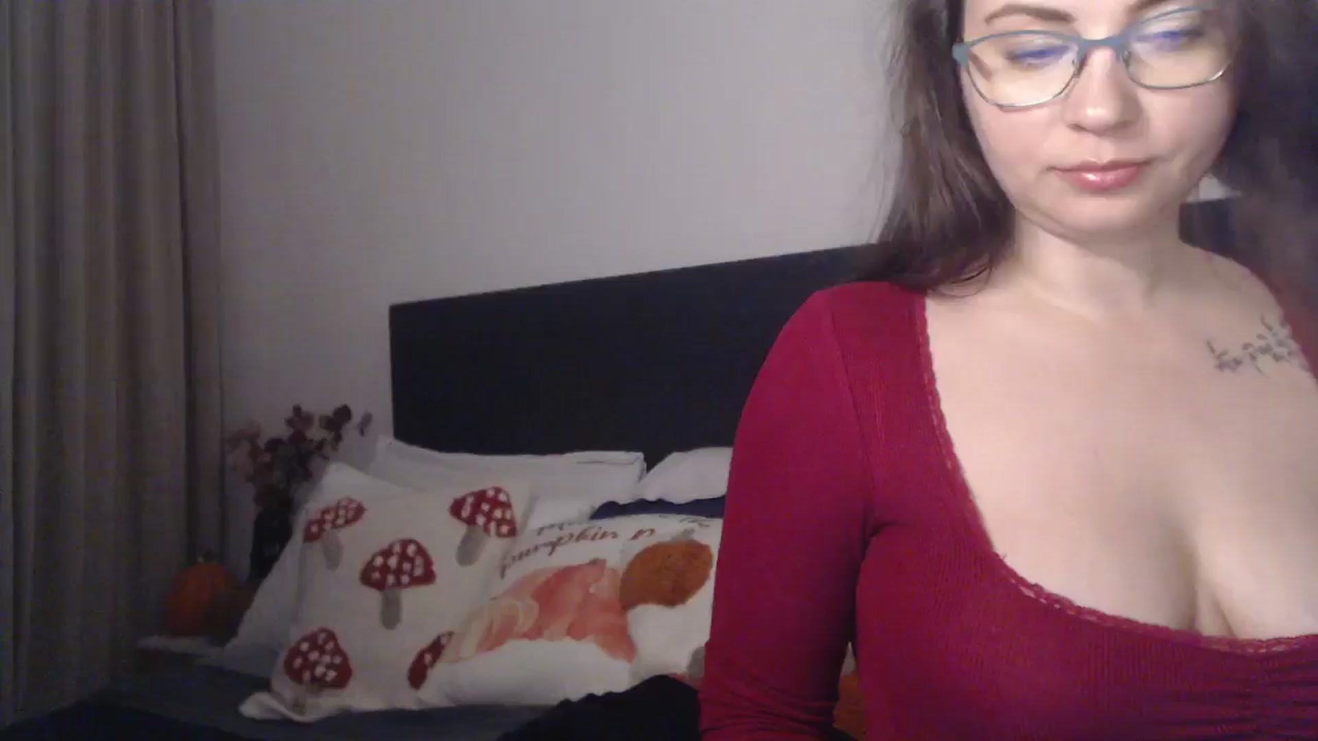 Gallery image thumbnail from ASweetJessie's myfreecams stream on, 11/12/2025, 19:07 image 1 of 20