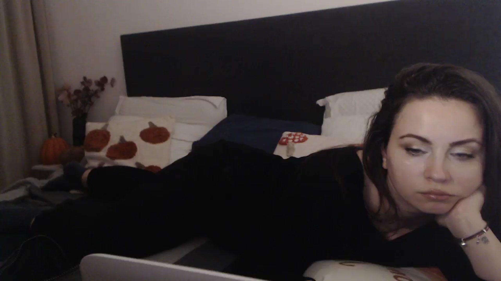 Gallery image thumbnail from ASweetJessie's myfreecams stream on, 11/14/2025, 15:26 image 20 of 20