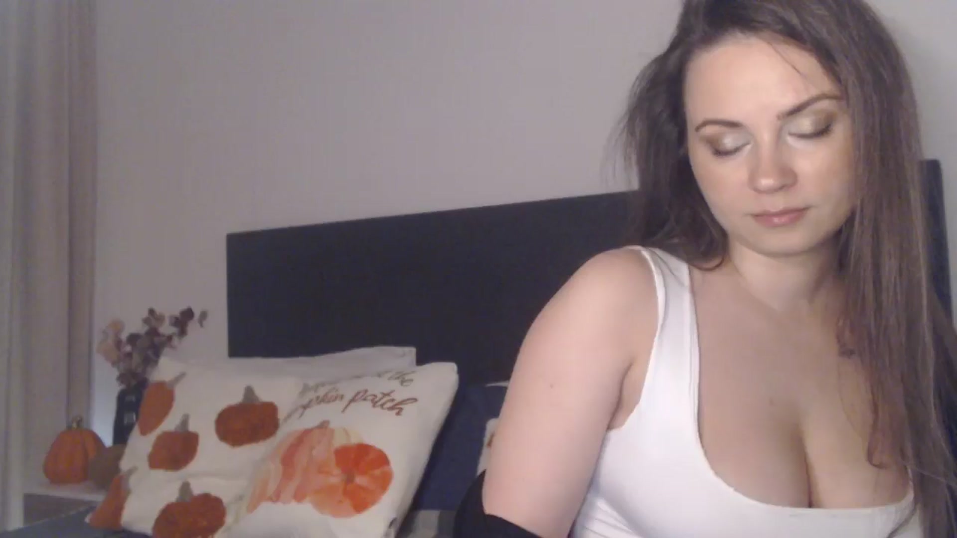 Gallery image thumbnail from ASweetJessie's myfreecams stream on, 11/15/2025, 17:02 image 19 of 20