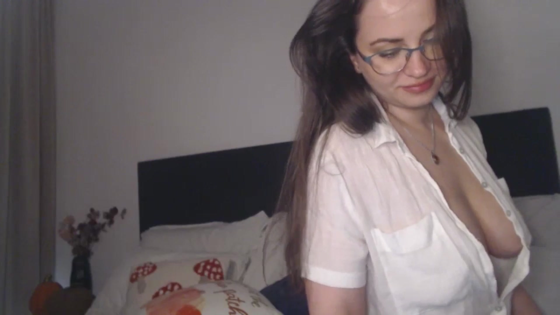Gallery image thumbnail from ASweetJessie's myfreecams stream on, 11/16/2025, 17:17 image 16 of 20