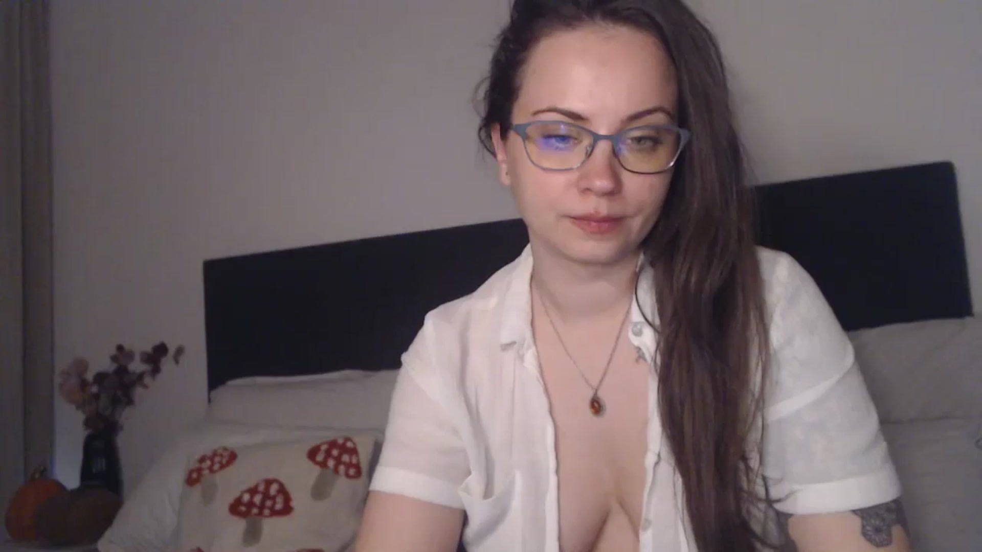 Gallery image thumbnail from ASweetJessie's myfreecams stream on, 11/16/2025, 19:40 image 19 of 20