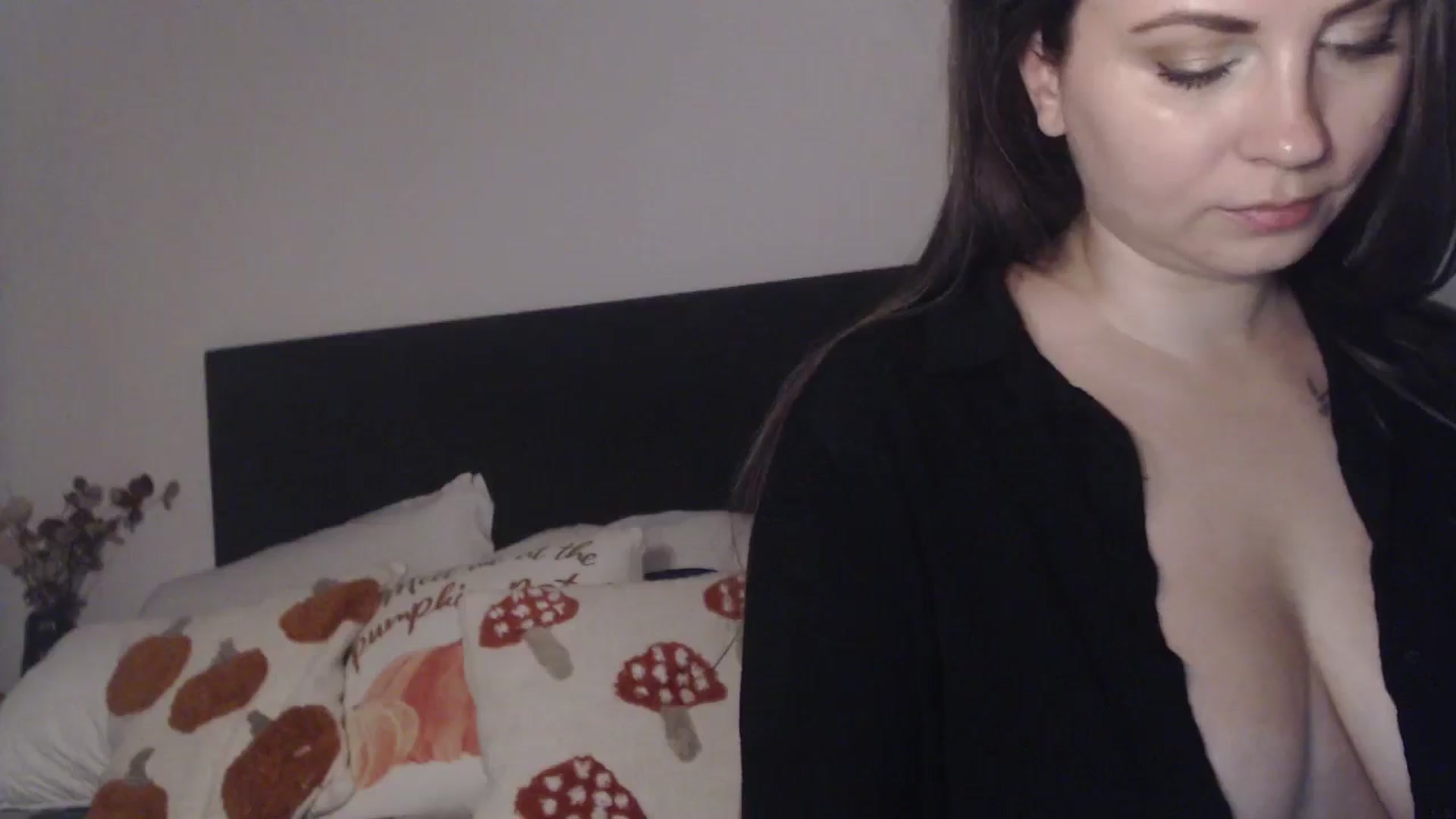Gallery image thumbnail from ASweetJessie's myfreecams stream on, 11/18/2025, 15:09 image 19 of 20