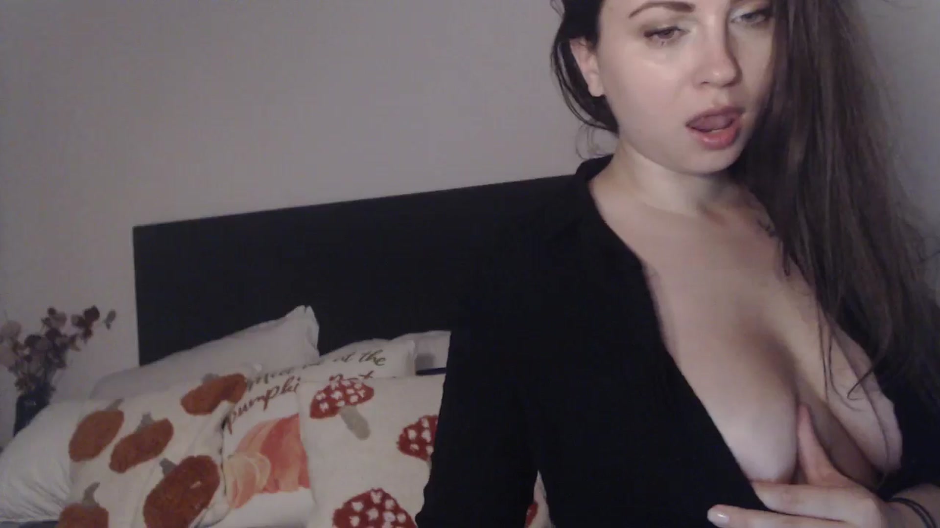 Gallery image thumbnail from ASweetJessie's myfreecams stream on, 11/18/2025, 15:09 image 6 of 20