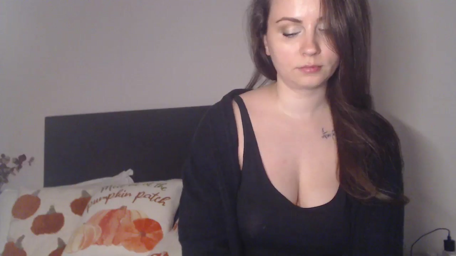 Gallery image thumbnail from ASweetJessie's myfreecams stream on, 11/19/2025, 17:03 image 11 of 20