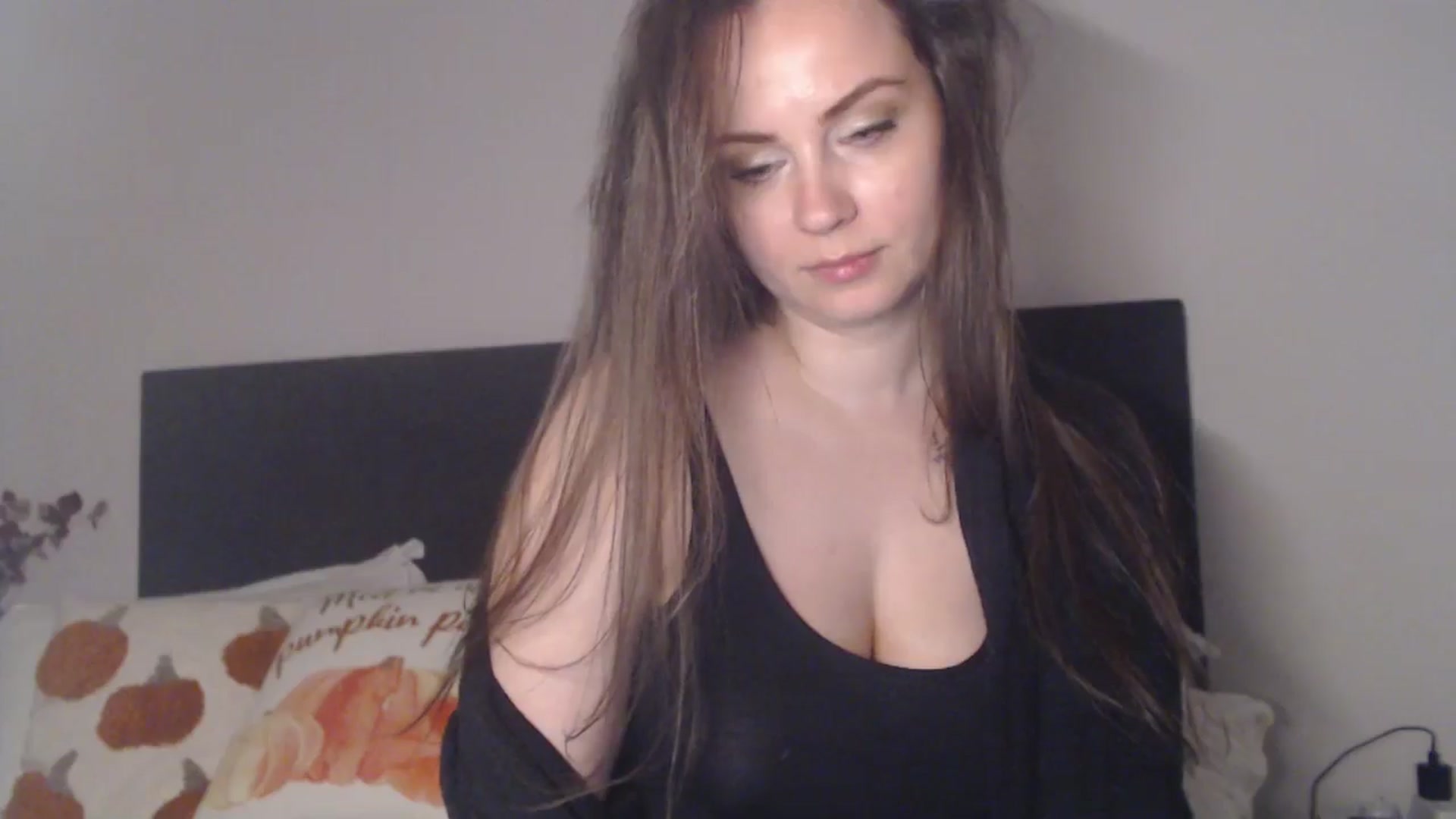 Gallery image thumbnail from ASweetJessie's myfreecams stream on, 11/19/2025, 17:03 image 12 of 20