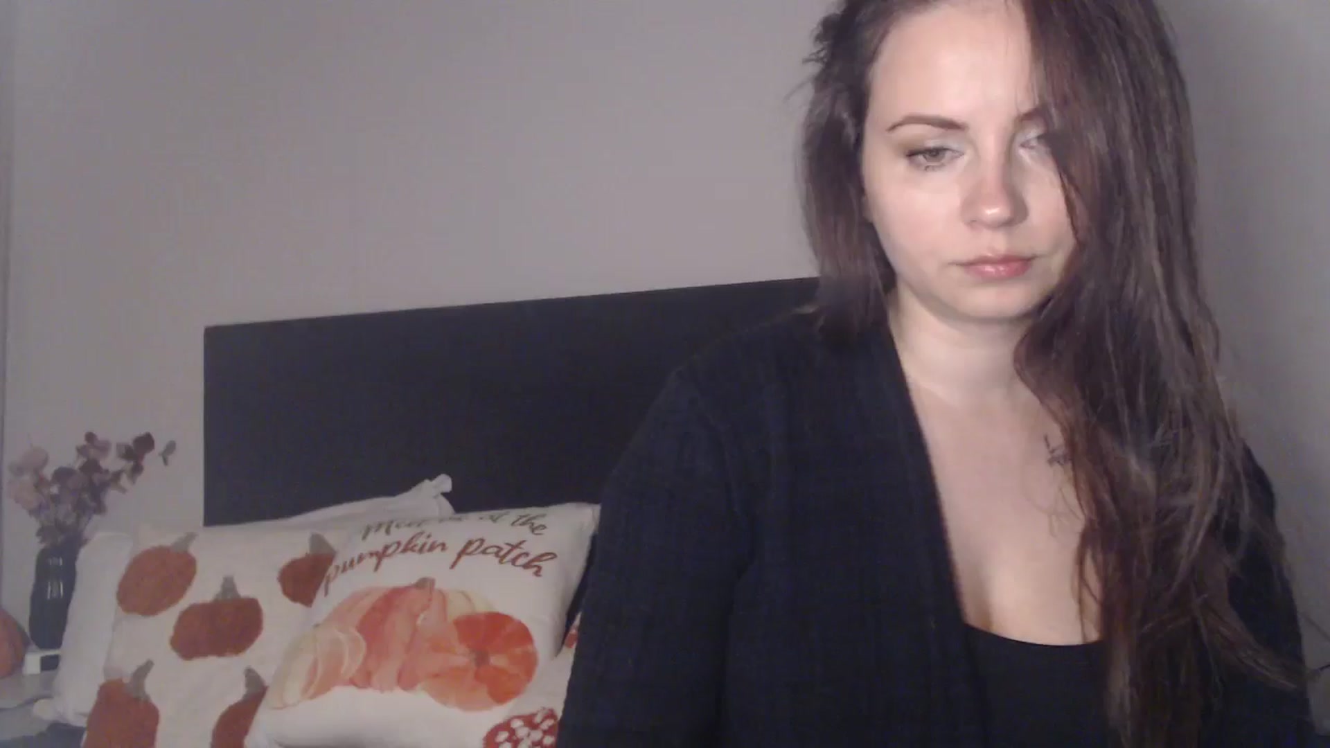 Gallery image thumbnail from ASweetJessie's myfreecams stream on, 11/19/2025, 17:03 image 1 of 20
