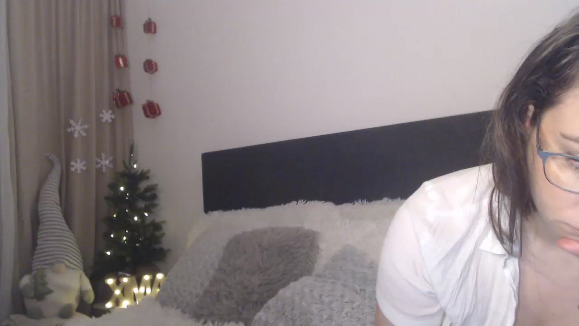 Gallery image thumbnail from ASweetJessie's myfreecams stream on, 12/07/2025, 20:17 image 13 of 20
