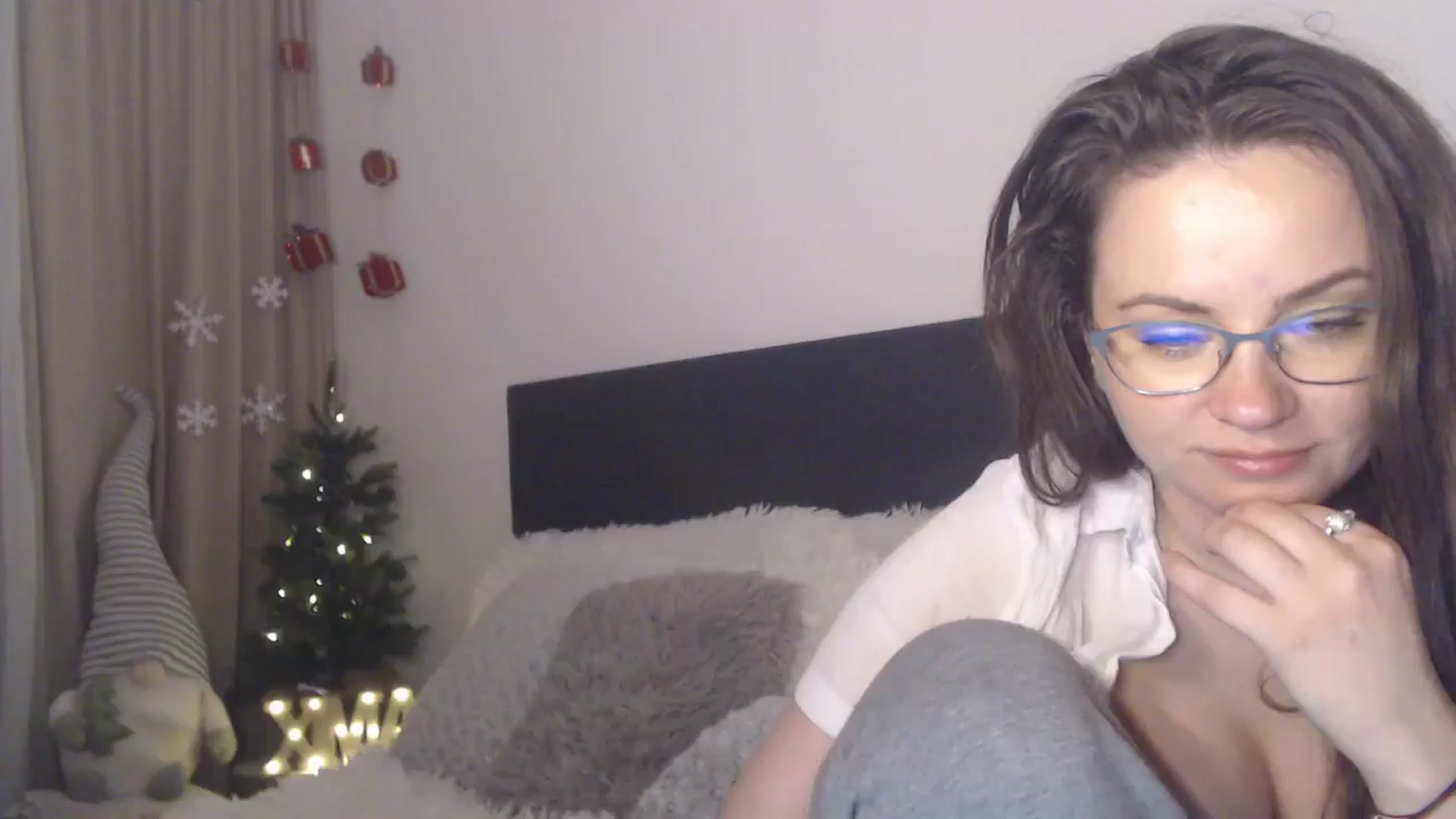 Gallery image thumbnail from ASweetJessie's myfreecams stream on, 12/07/2025, 20:17 image 8 of 20