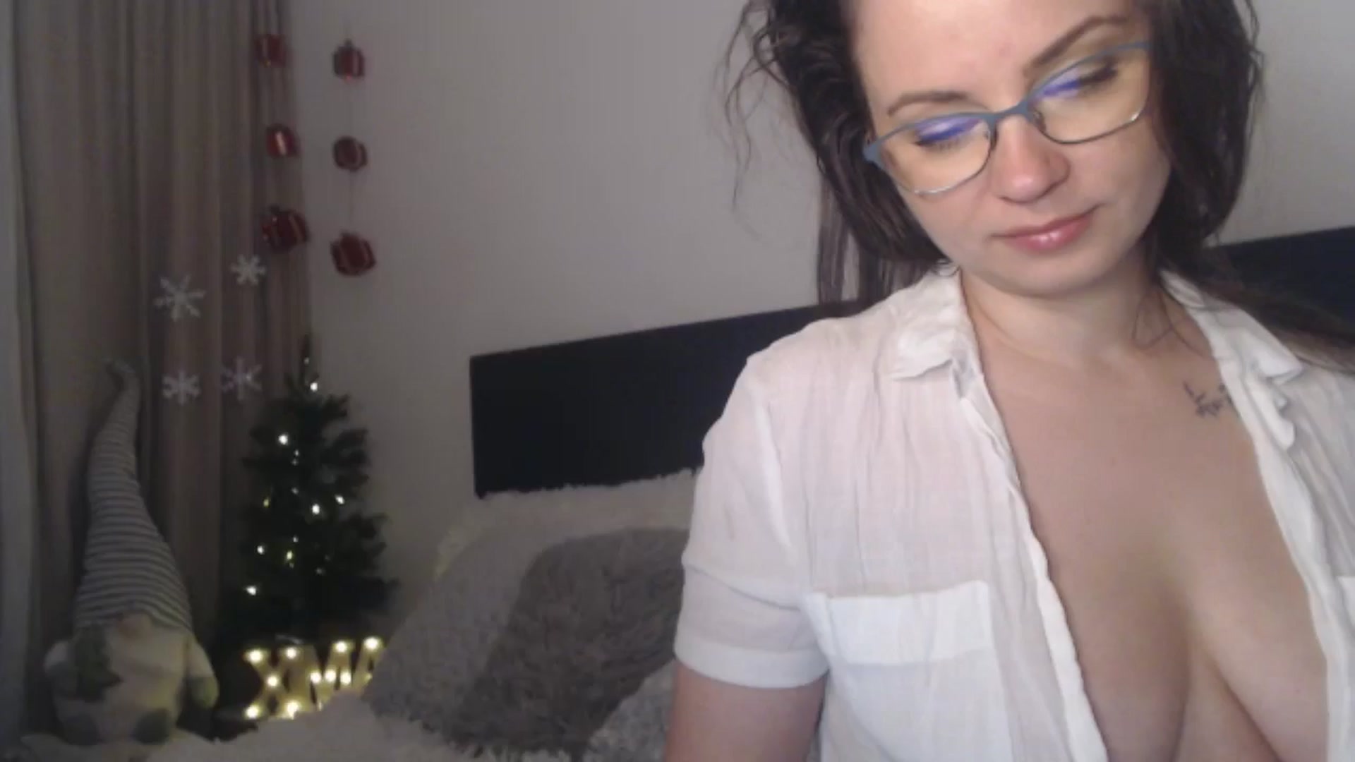 Gallery image thumbnail from ASweetJessie's myfreecams stream on, 12/07/2025, 20:17 image 1 of 20