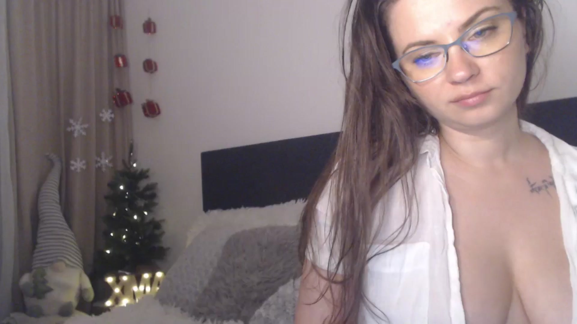 Gallery image thumbnail from ASweetJessie's myfreecams stream on, 12/07/2025, 20:17 image 16 of 20