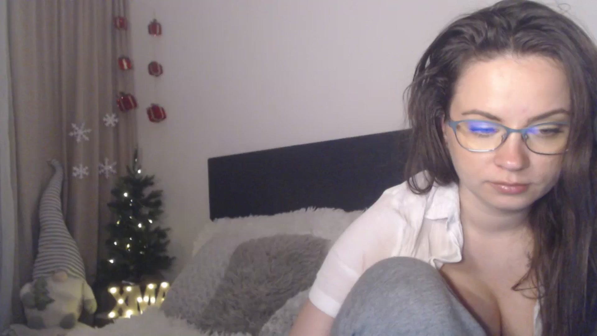 Gallery image thumbnail from ASweetJessie's myfreecams stream on, 12/07/2025, 20:17 image 7 of 20