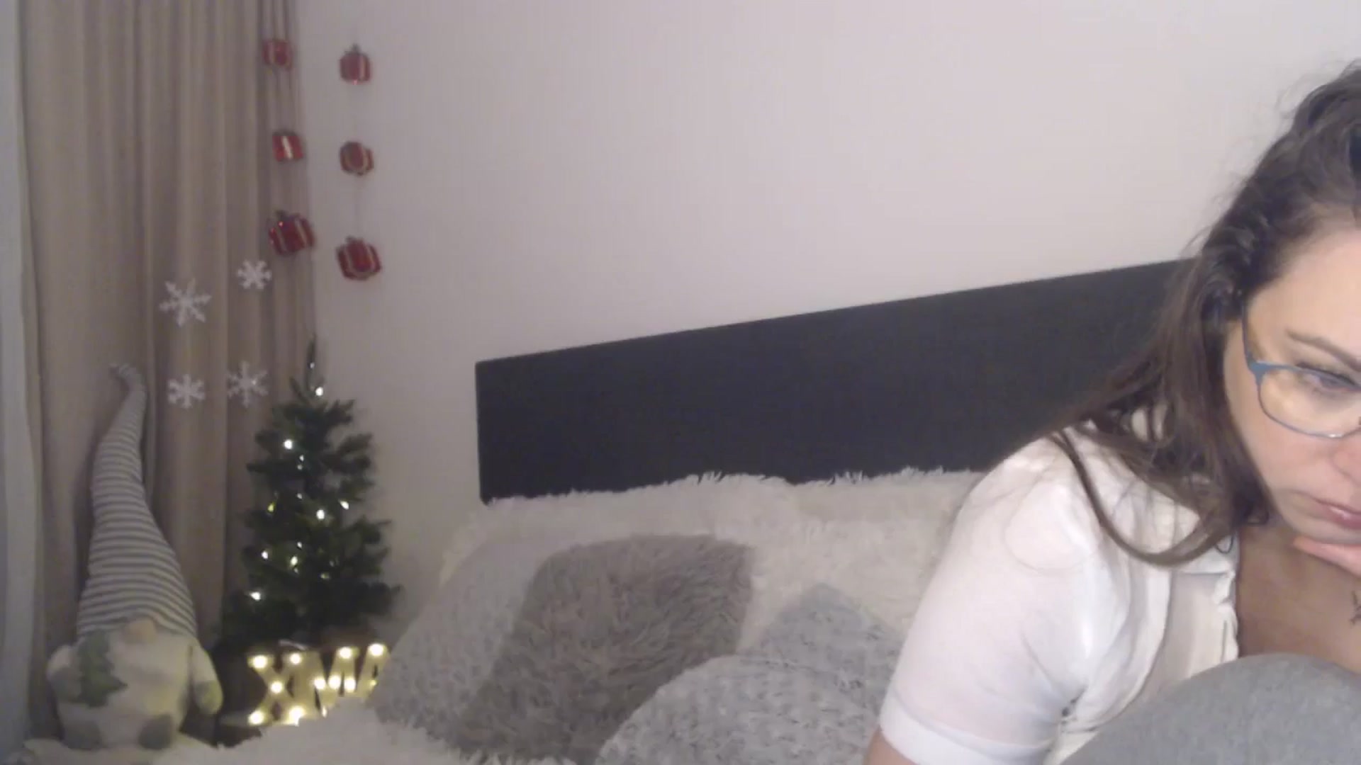 Gallery image thumbnail from ASweetJessie's myfreecams stream on, 12/07/2025, 20:17 image 19 of 20