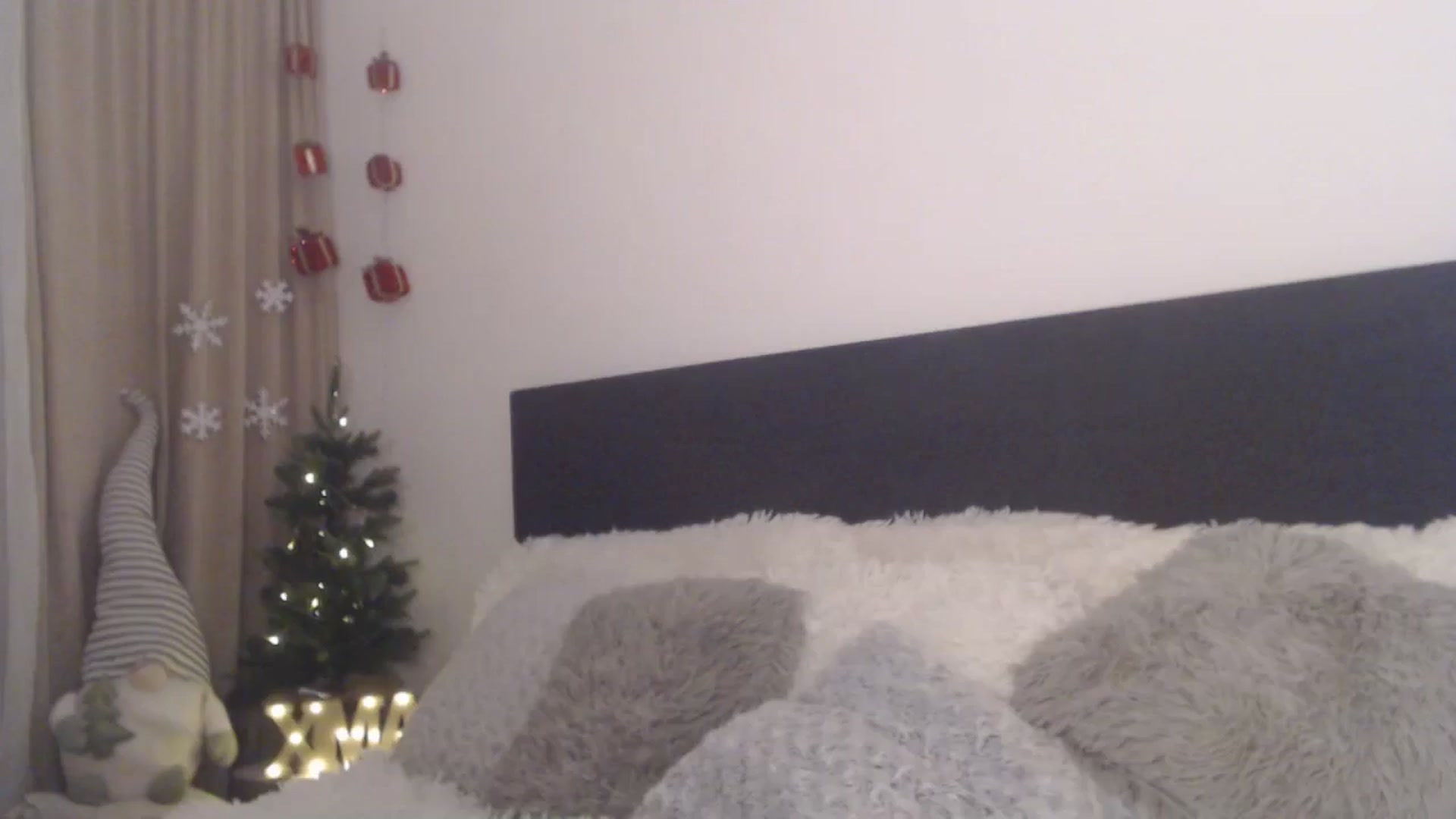 Gallery image thumbnail from ASweetJessie's myfreecams stream on, 12/07/2025, 20:17 image 17 of 20